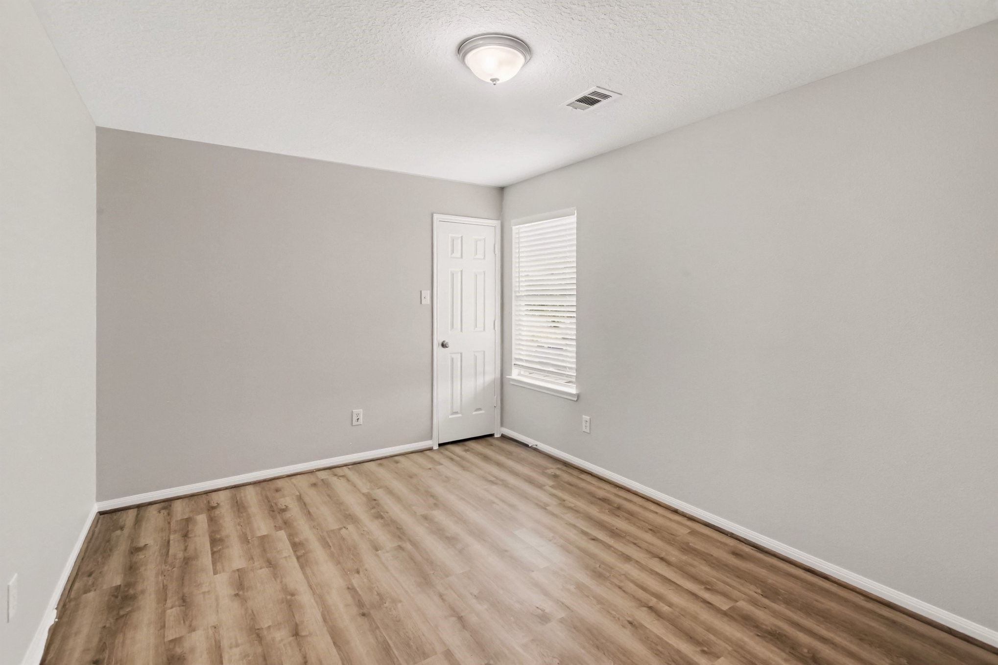 914 Brady Bend Drive Property Photo 20
