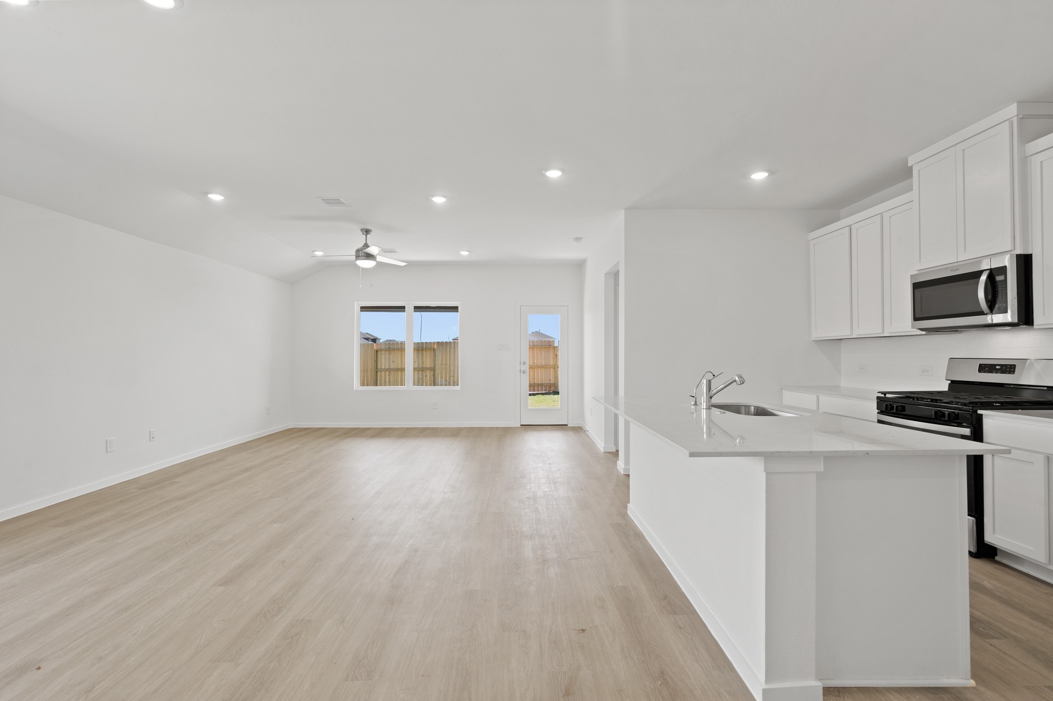 4072 Sun Burst Drive Property Photo 8