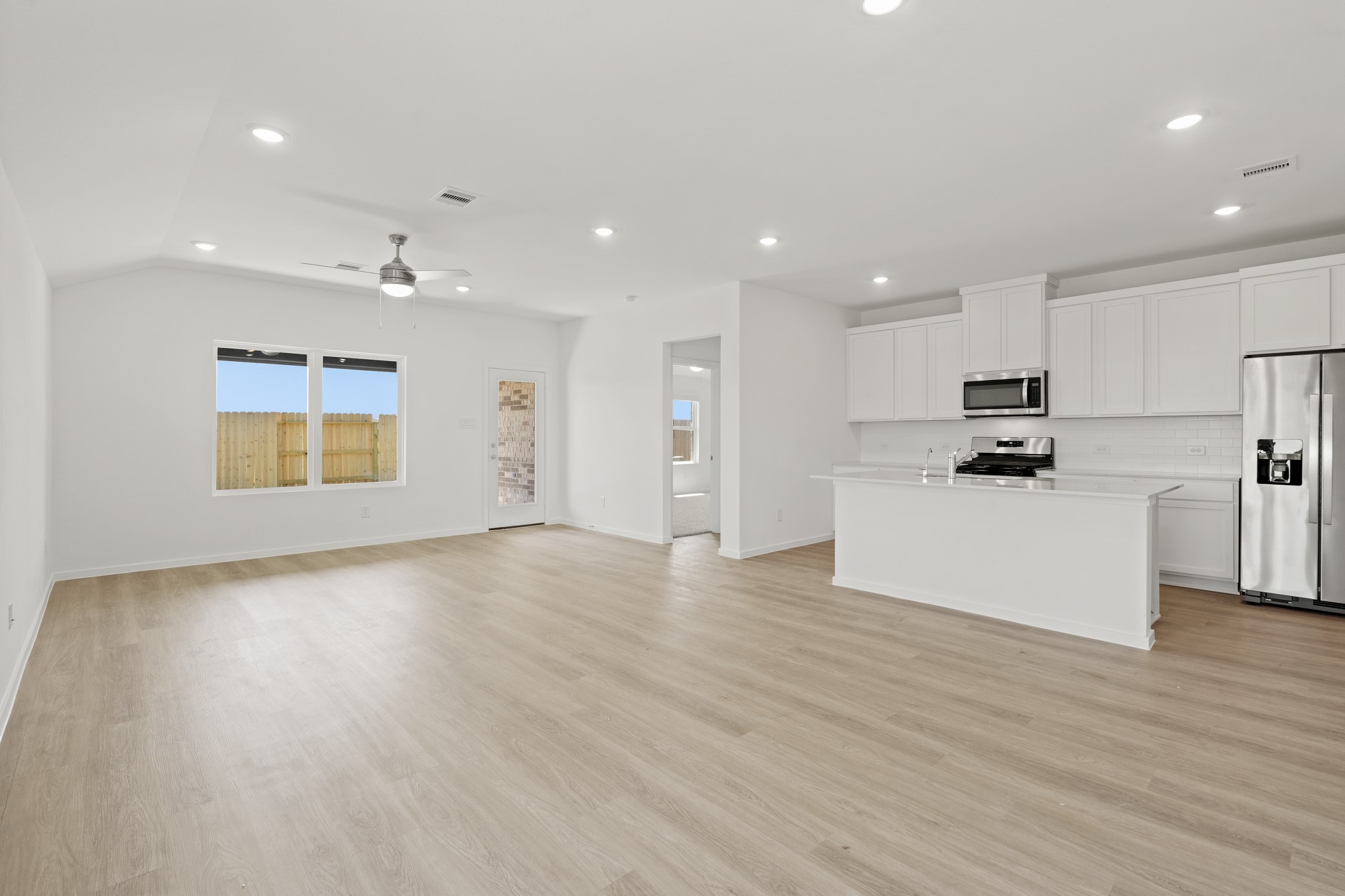 4072 Sun Burst Drive Property Photo 14
