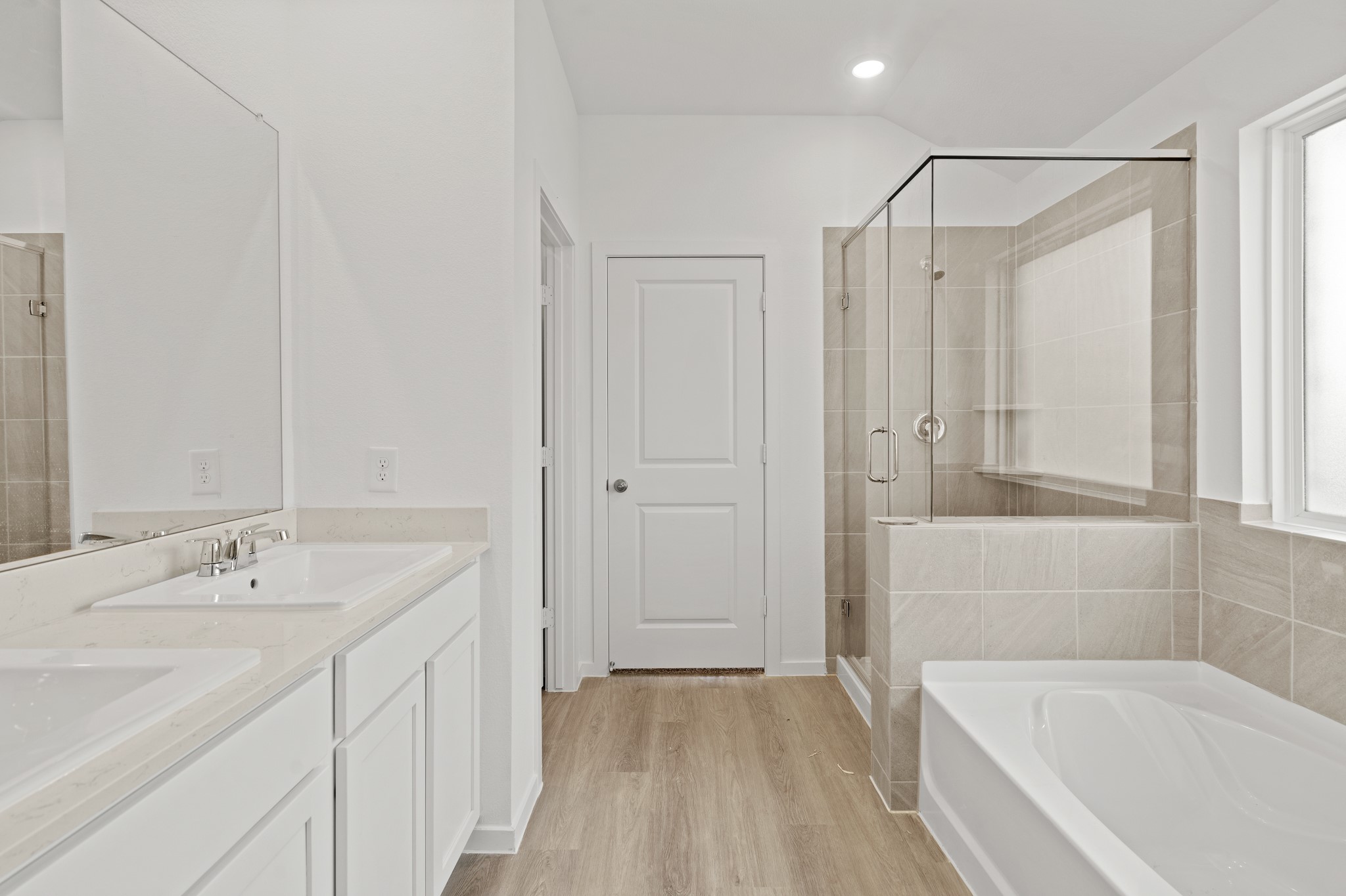 4072 Sun Burst Drive Property Photo 19