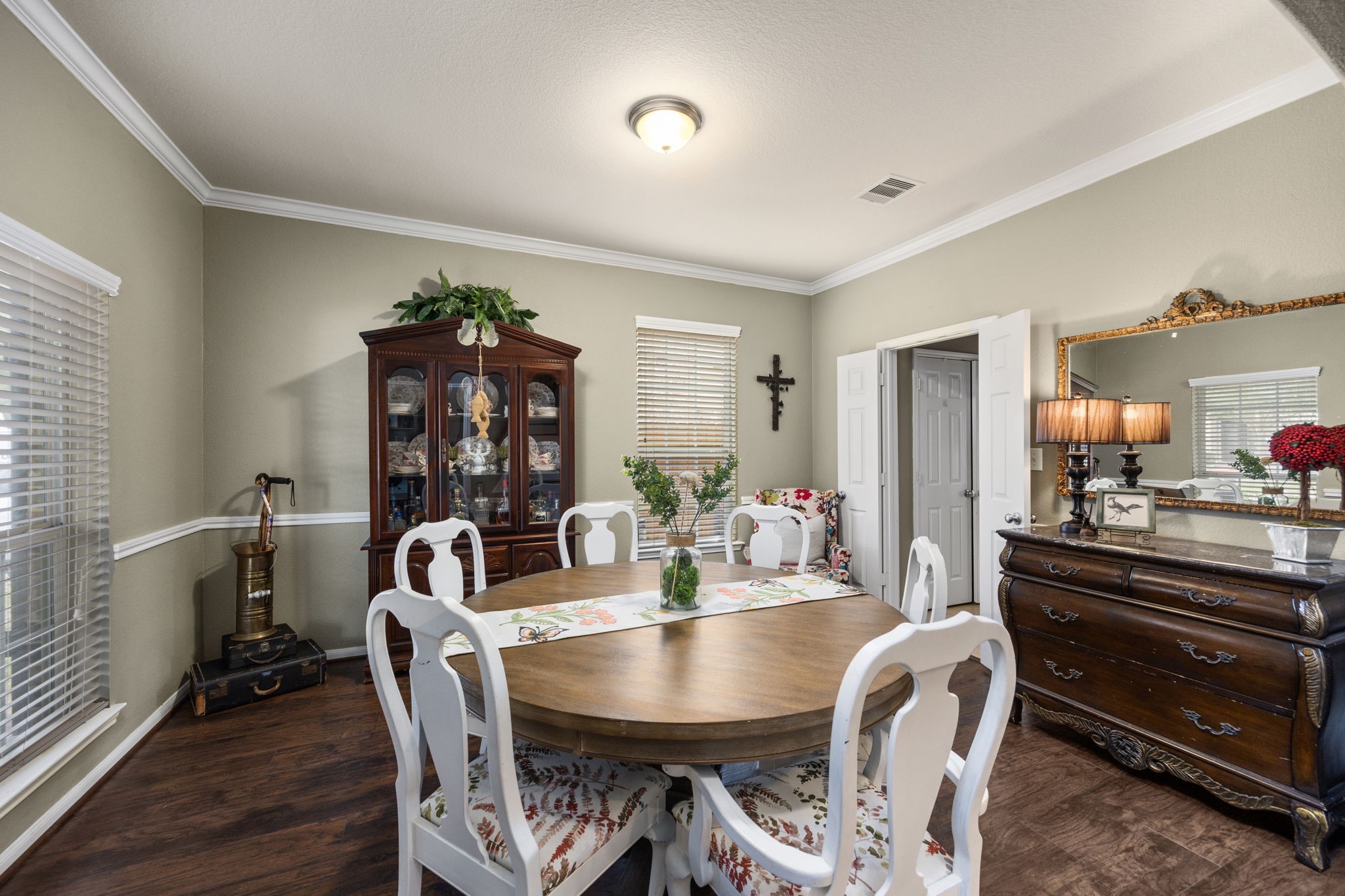 5026 Gold Haven Drive Property Photo 8