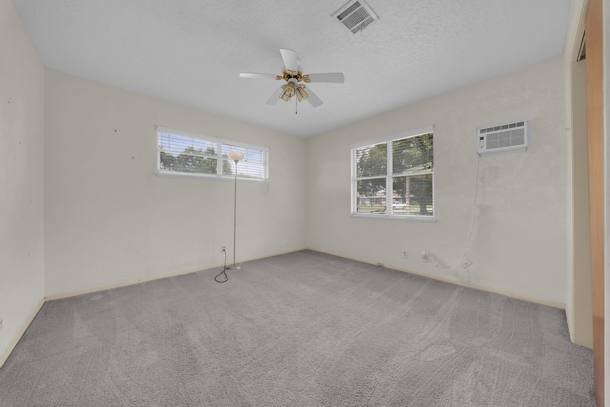 5310 Newkirk Lane Property Photo 13