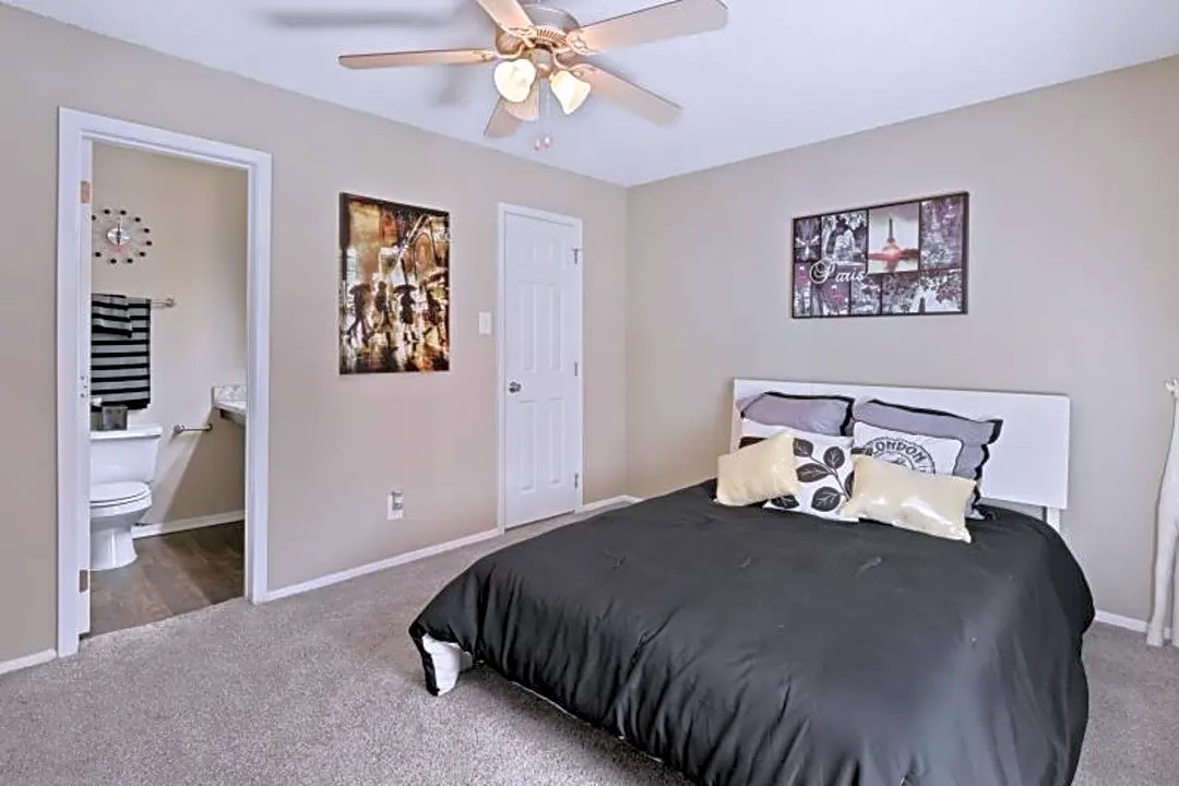 14445 Wallisville Road 113 Property Photo 2