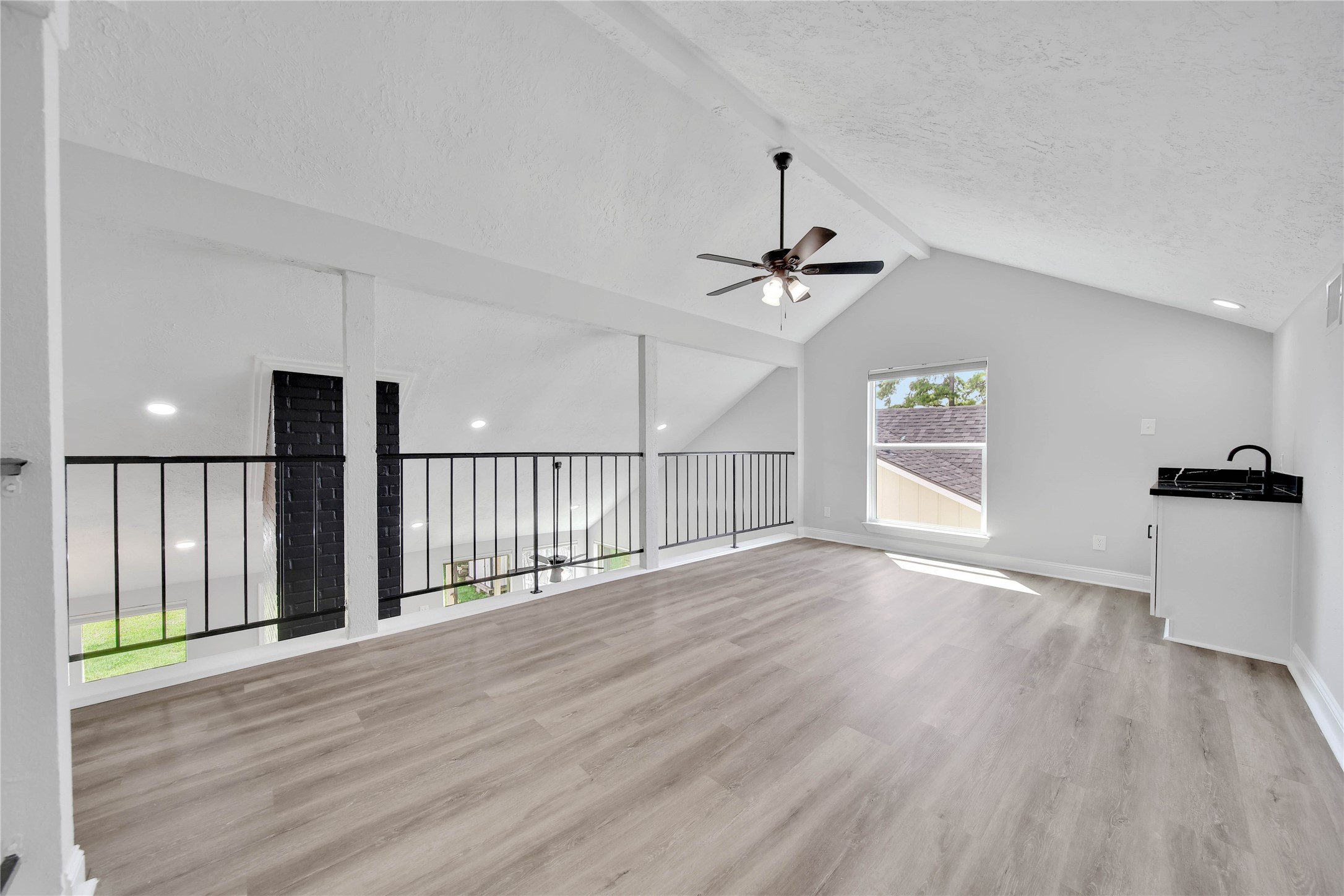 4014 Alshire Drive Property Photo 28