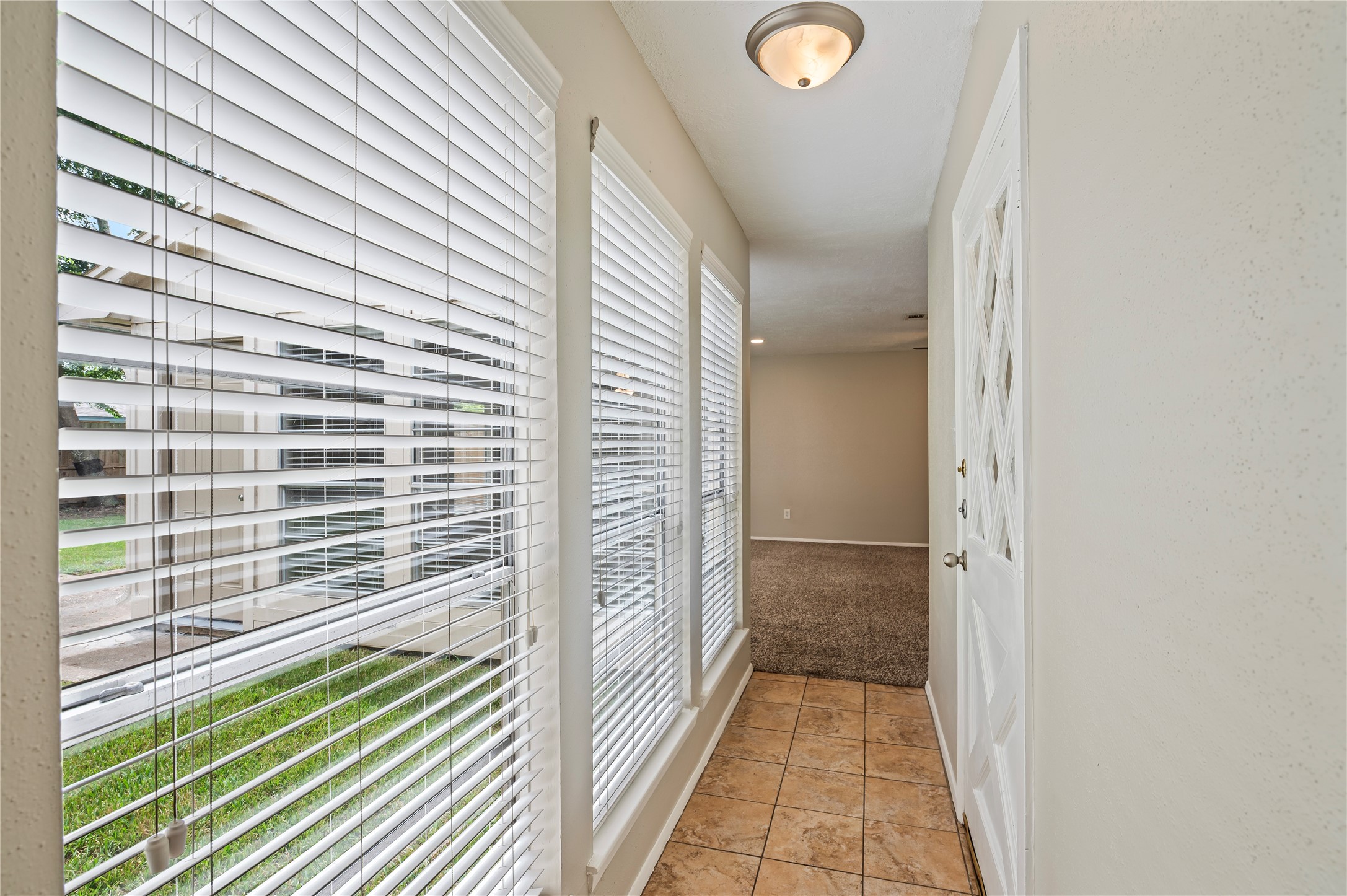 2915 Early Turn Drive Property Photo 6