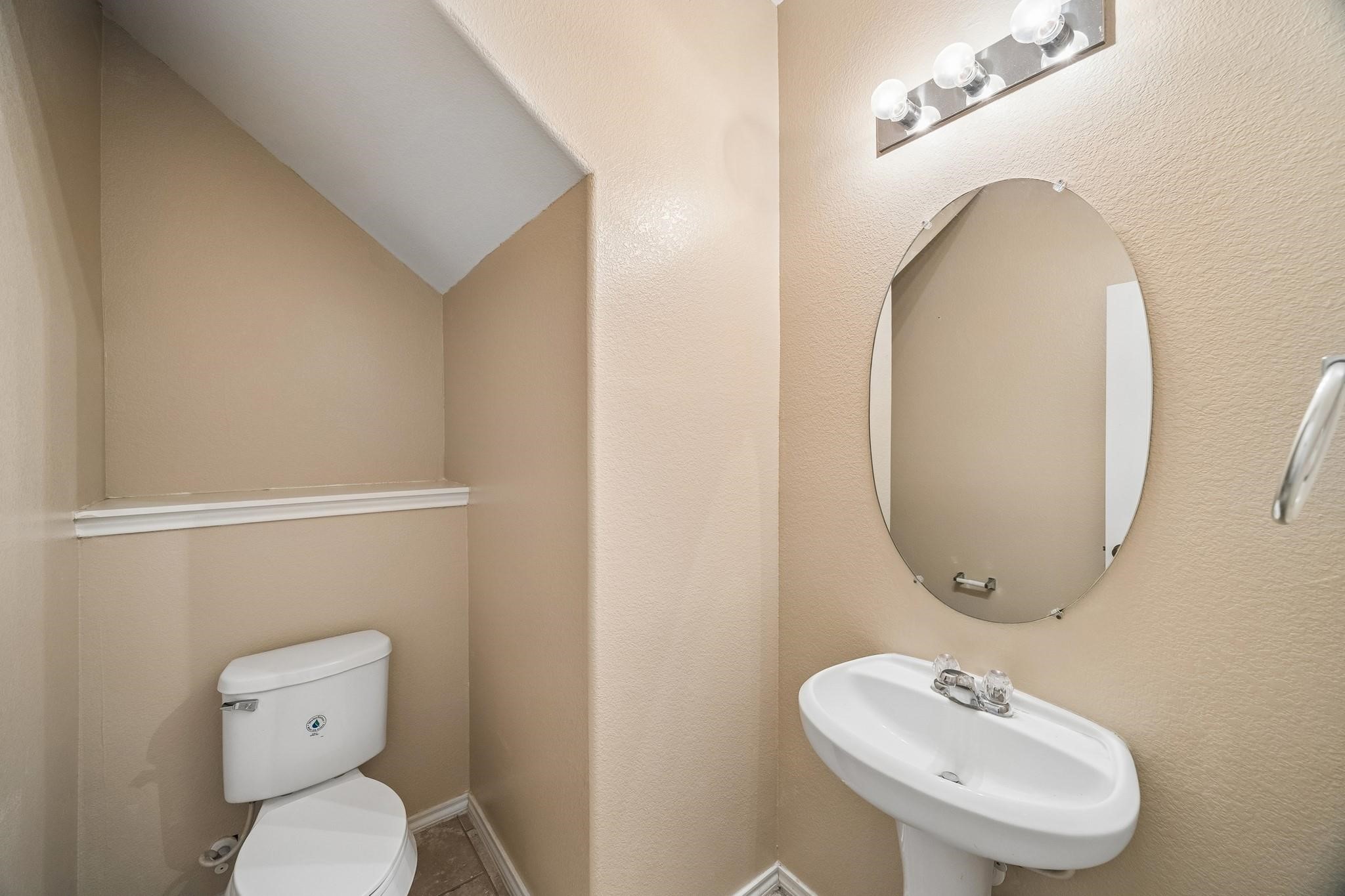 8914 Eldorado Glen Drive Property Photo 5