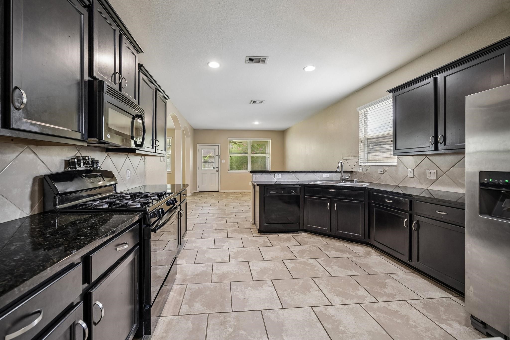 8914 Eldorado Glen Drive Property Photo 14