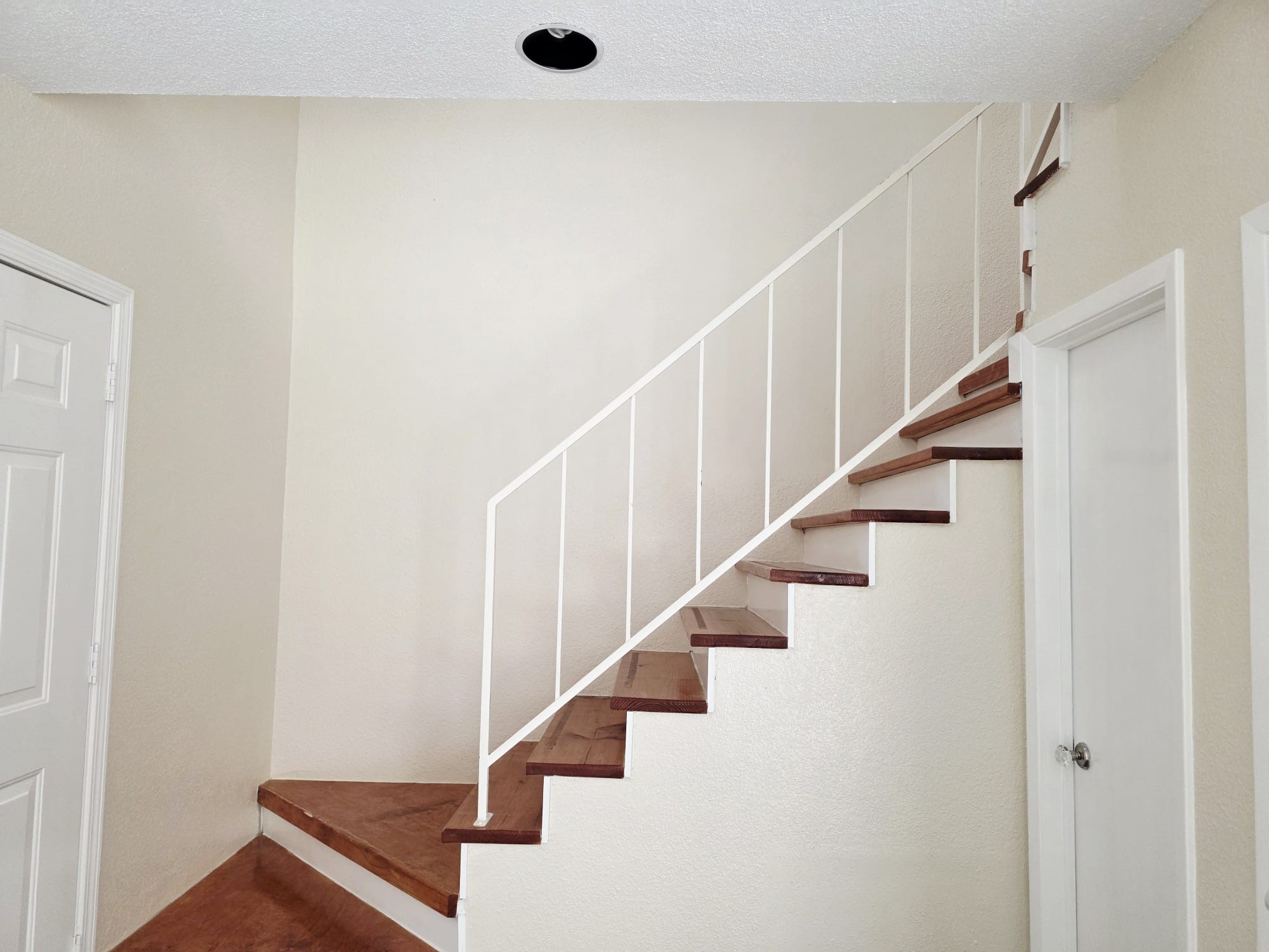 2323 Augusta Drive 38 Property Photo 7