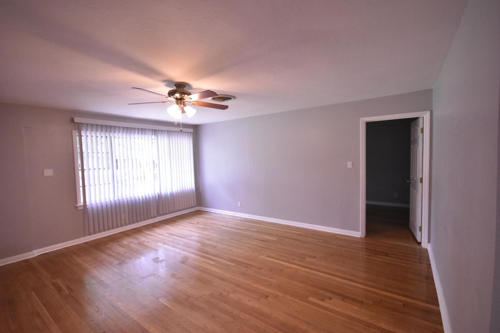 3619 Penwood Way Property Photo 5