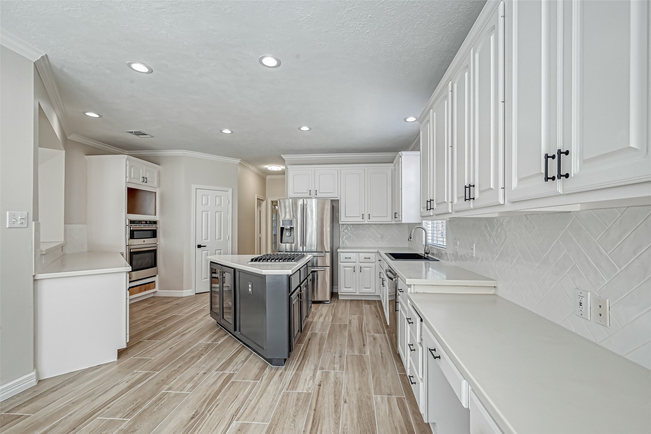 18 Turtle Creek Manor Property Photo 16