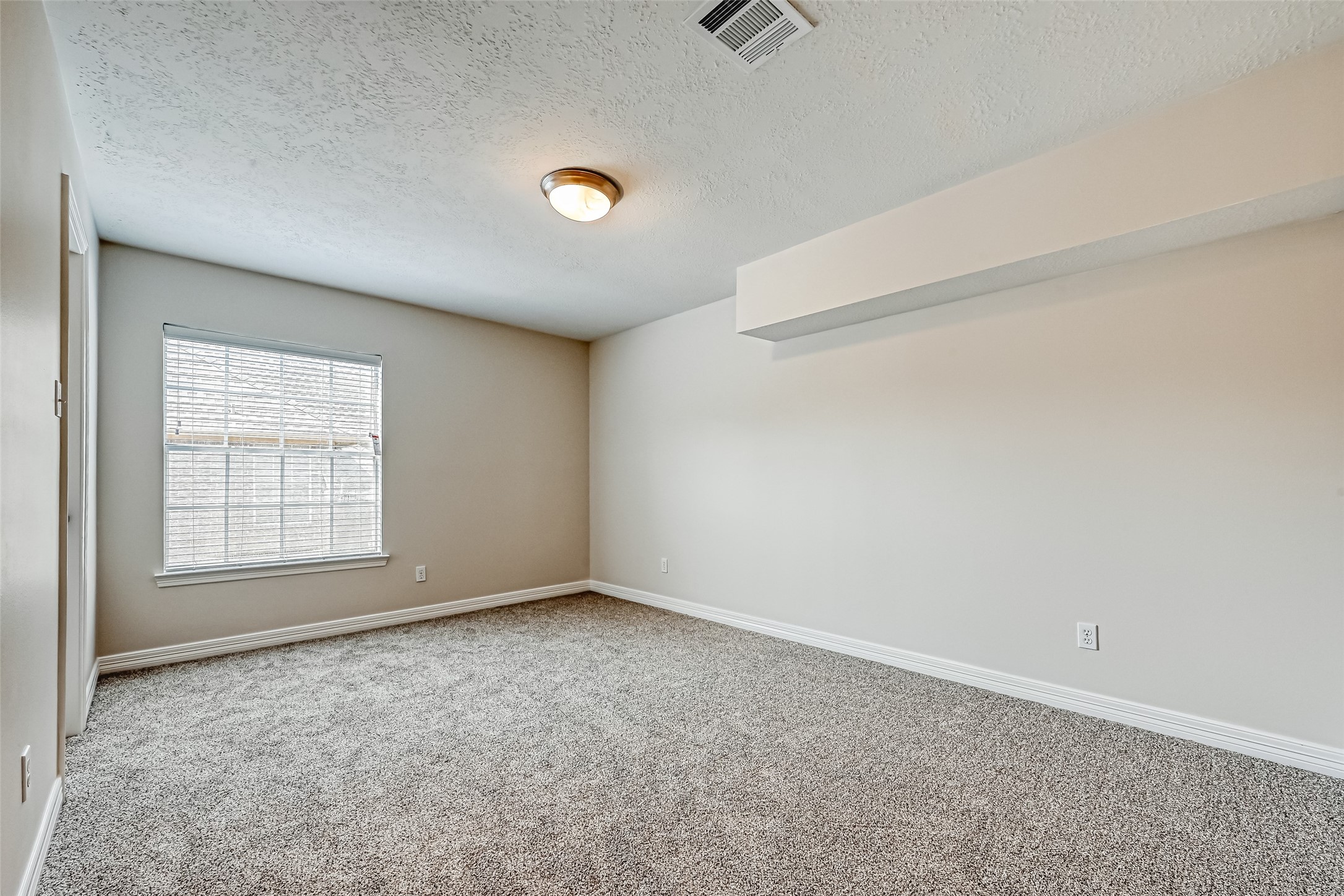 18 Turtle Creek Manor Property Photo 32