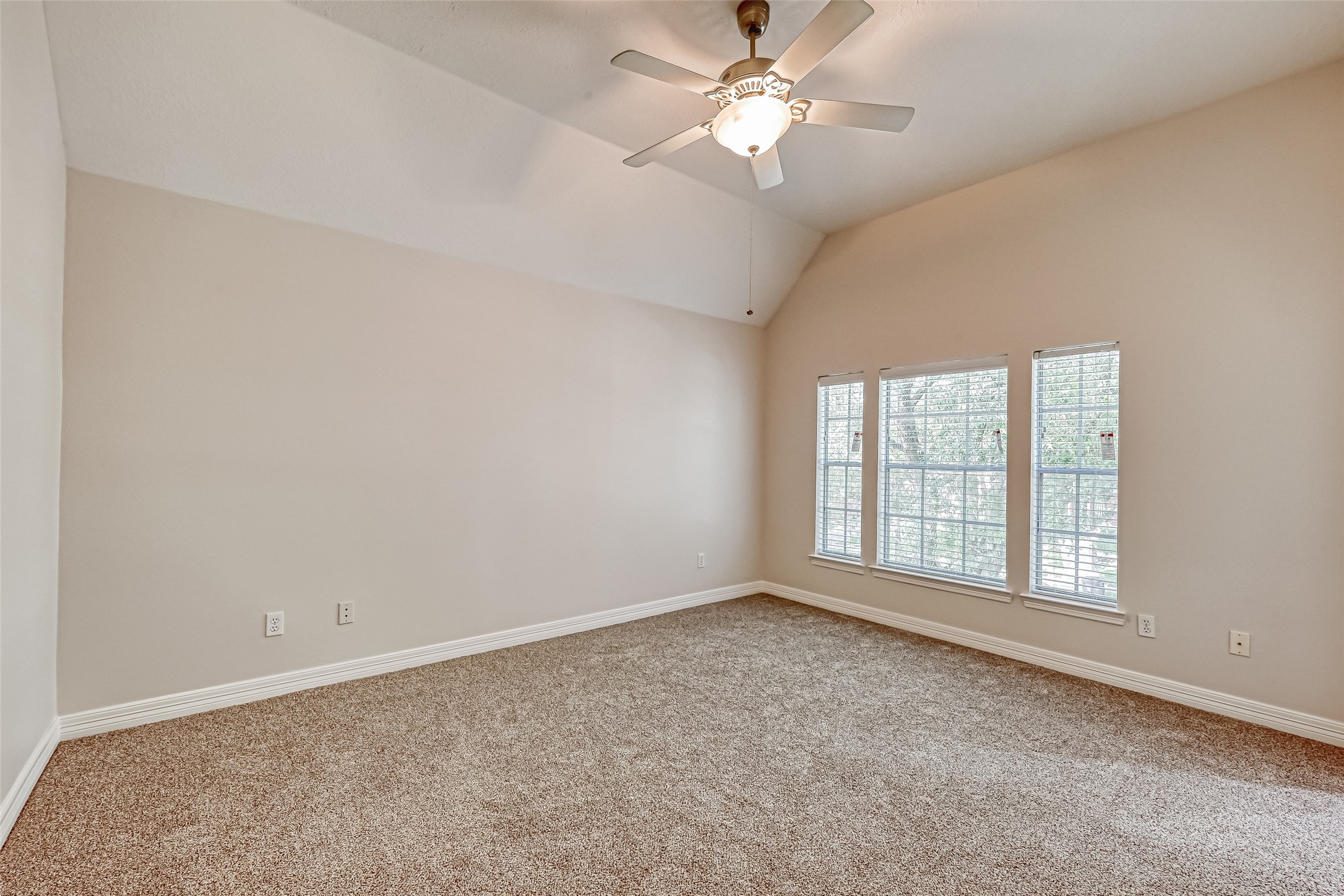 18 Turtle Creek Manor Property Photo 34