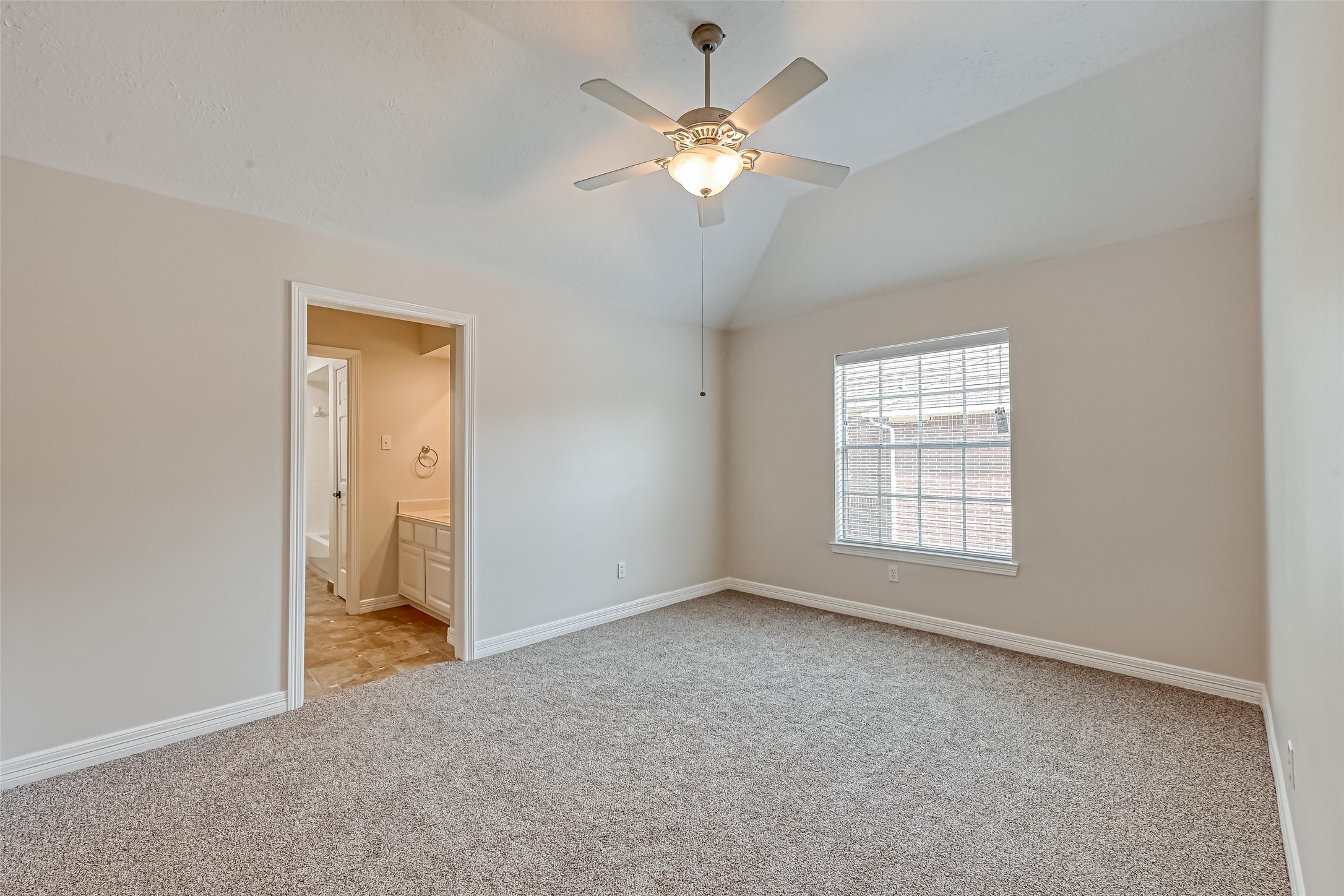 18 Turtle Creek Manor Property Photo 37