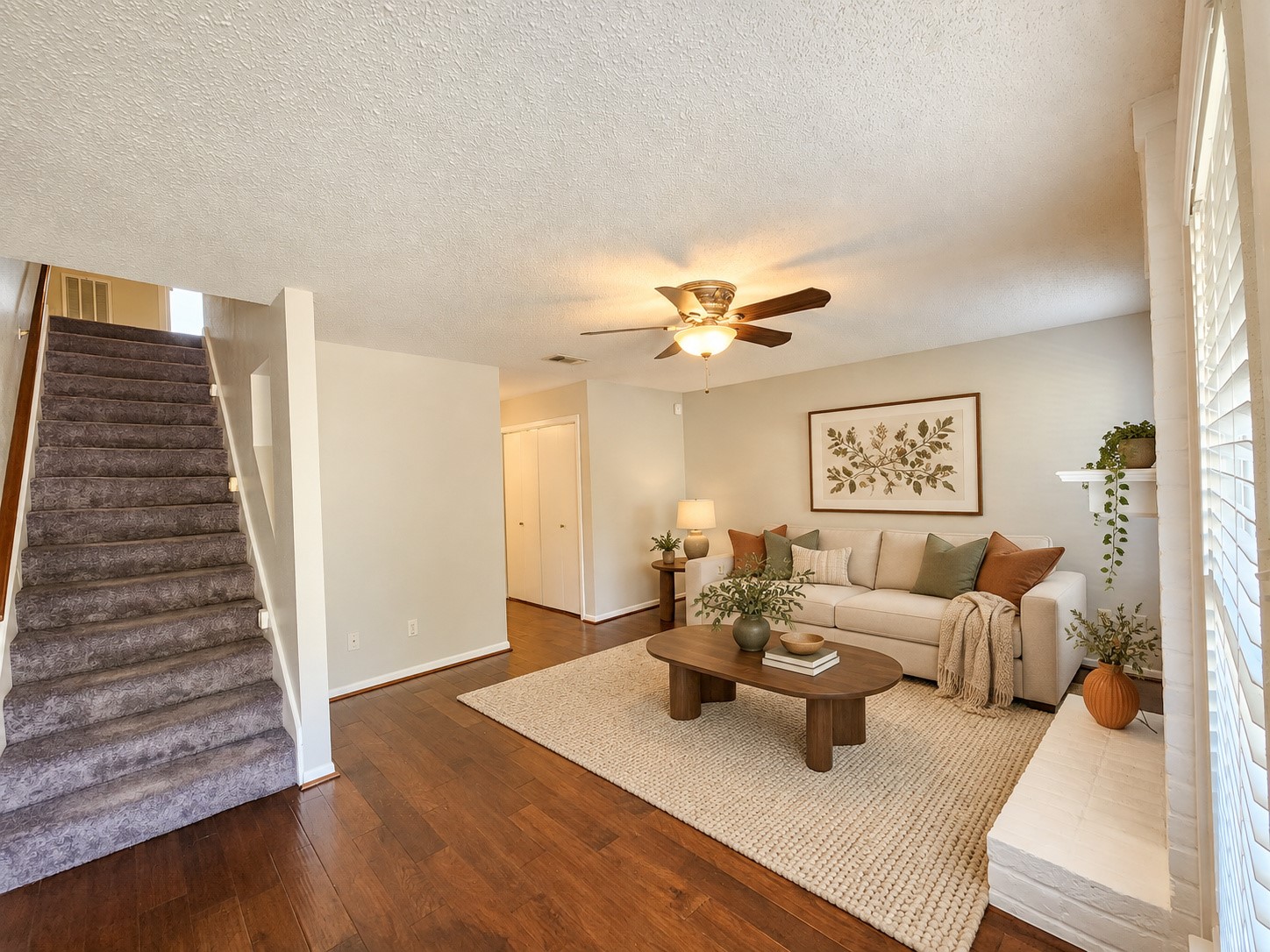 17742 Kings Park Lane Property Photo 4