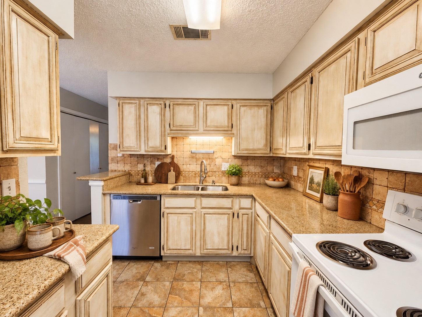 17742 Kings Park Lane Property Photo 11