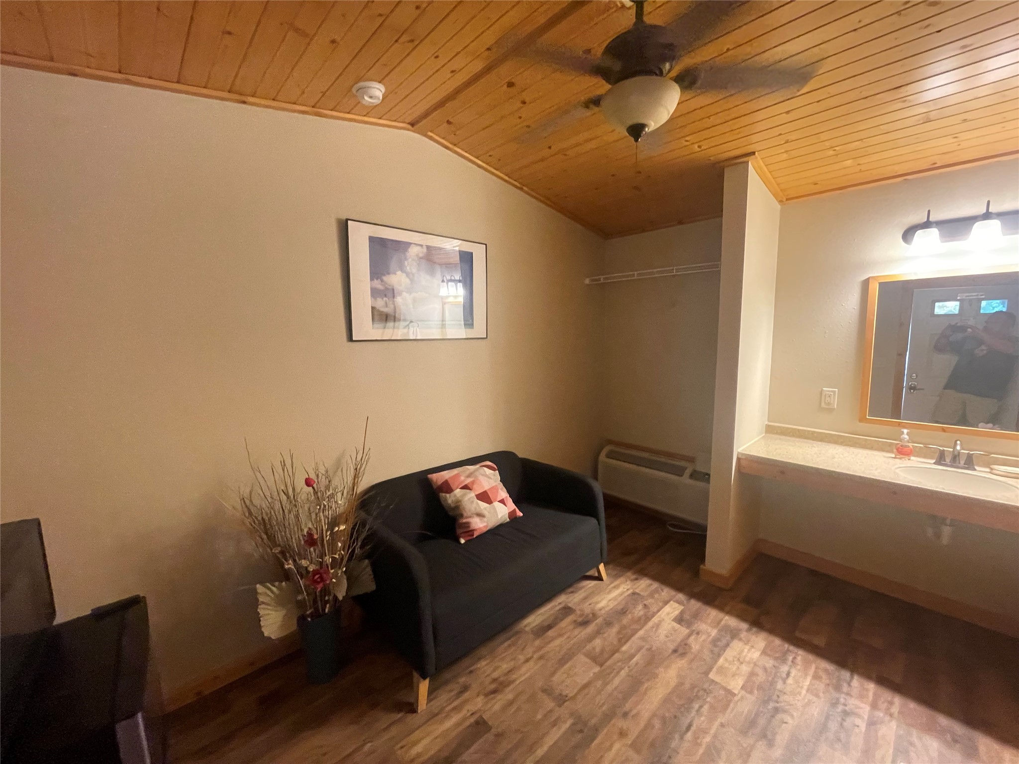 1104 Rorem Avenue 3 Property Photo 11