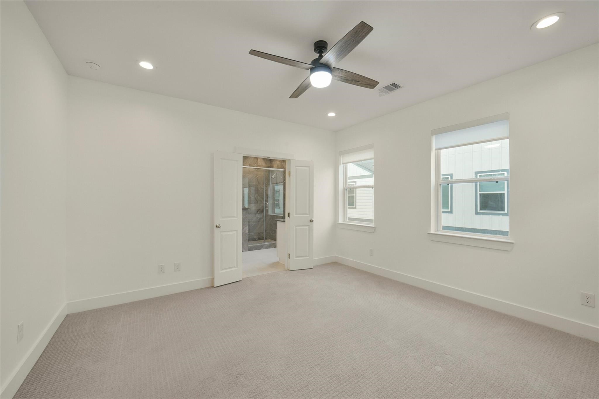 760 W Donovan Street Property Photo 17