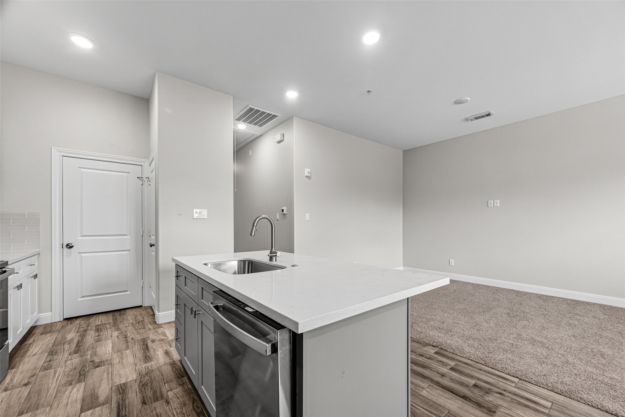 504 Nursery Road 1203 Property Photo 12
