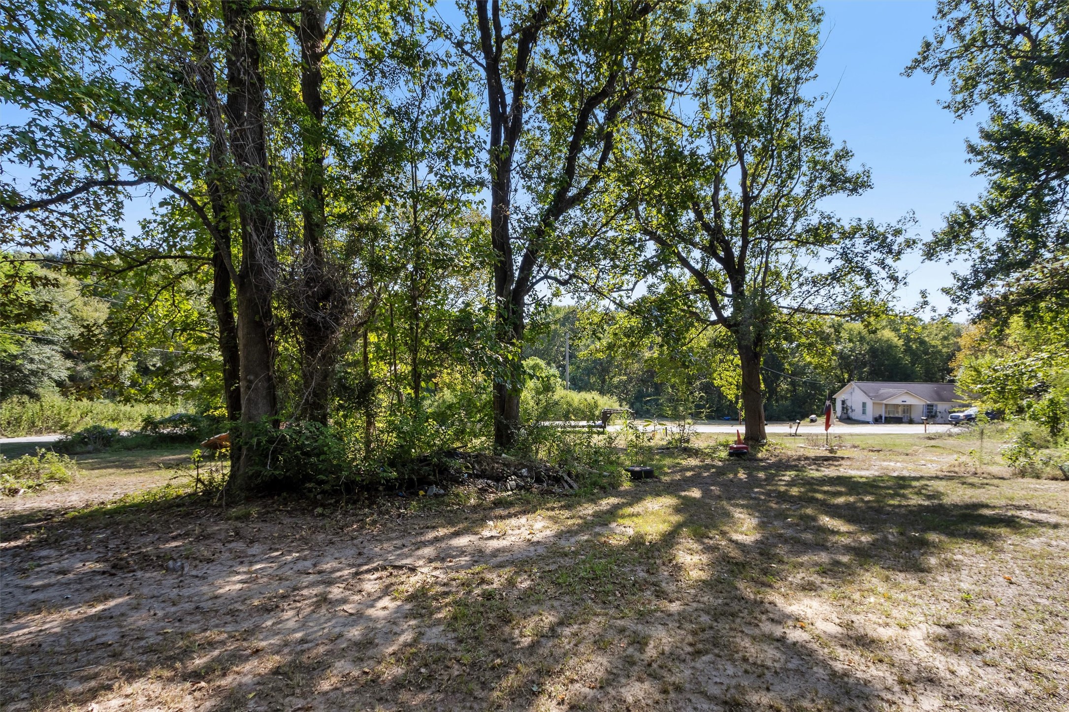 214 E Beaumont Avenue Property Photo 1