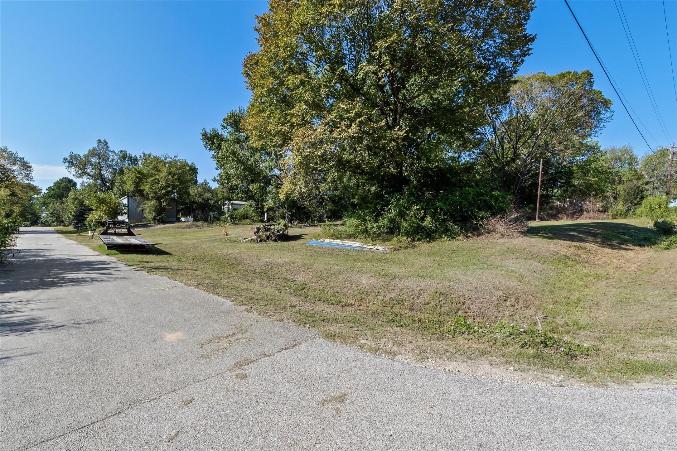 214 E Beaumont Avenue Property Photo 3