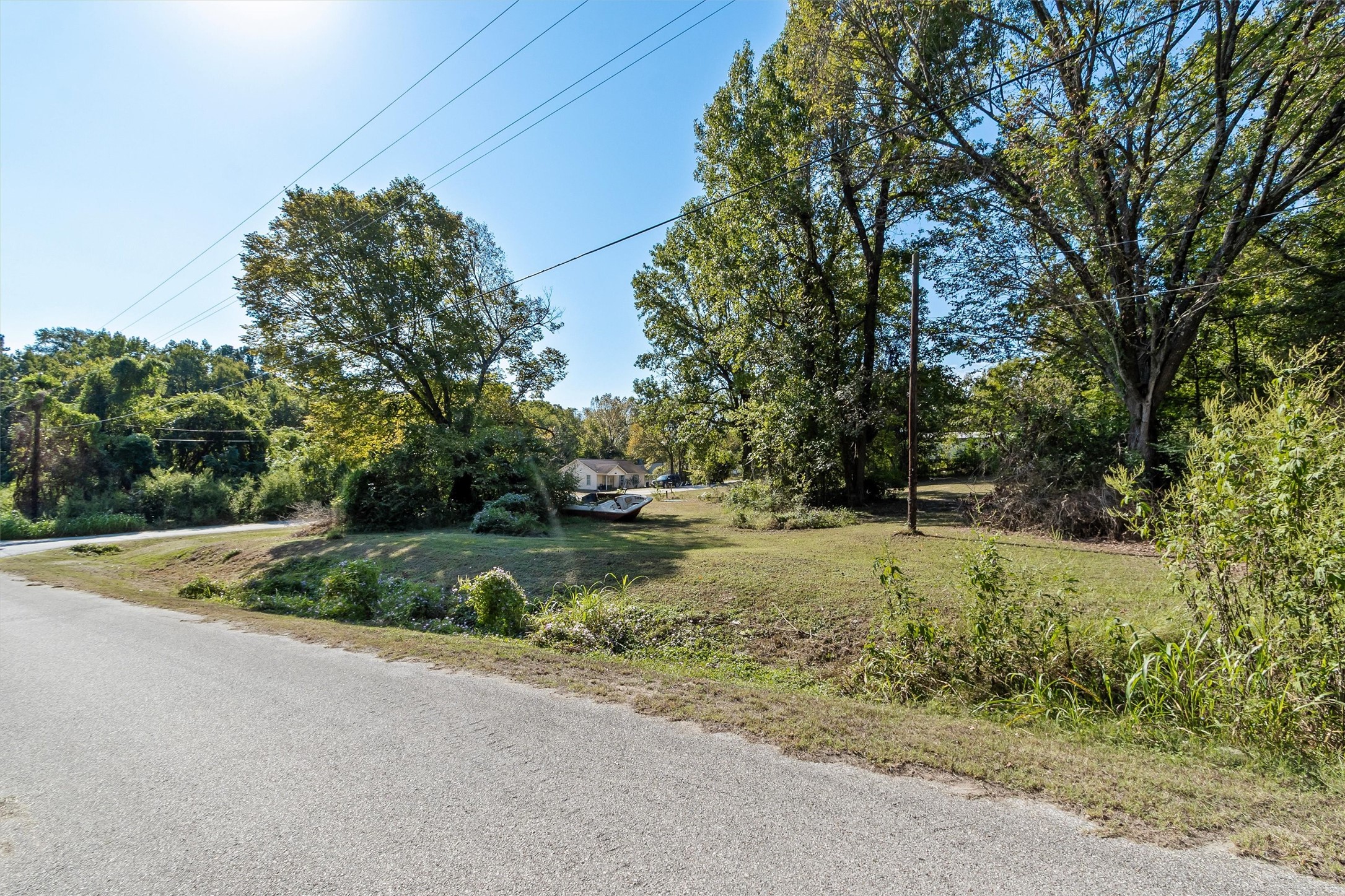 214 E Beaumont Avenue Property Photo 6