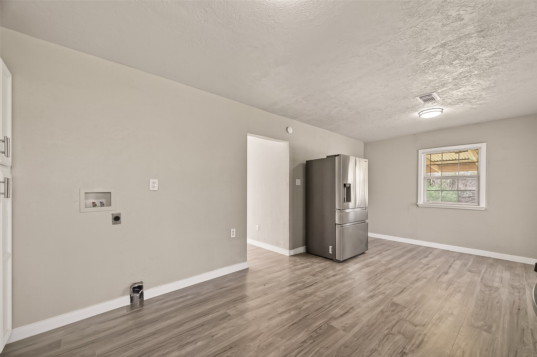 1221 Parkway Street Property Photo 9