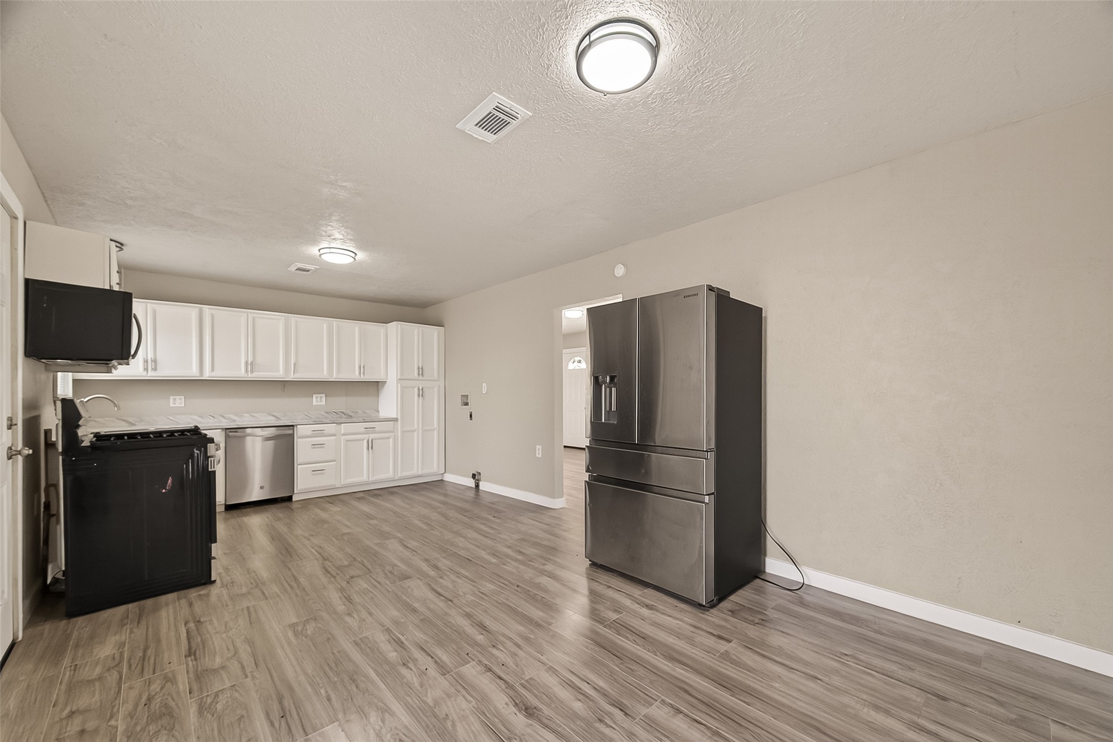 1221 Parkway Street Property Photo 13