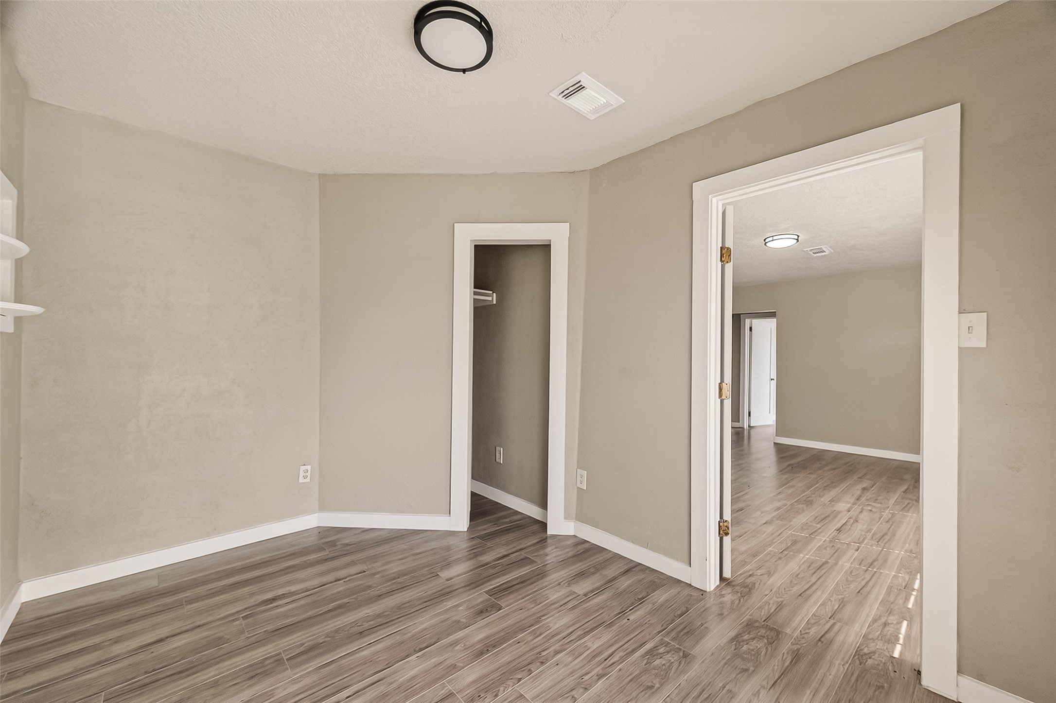 1221 Parkway Street Property Photo 16