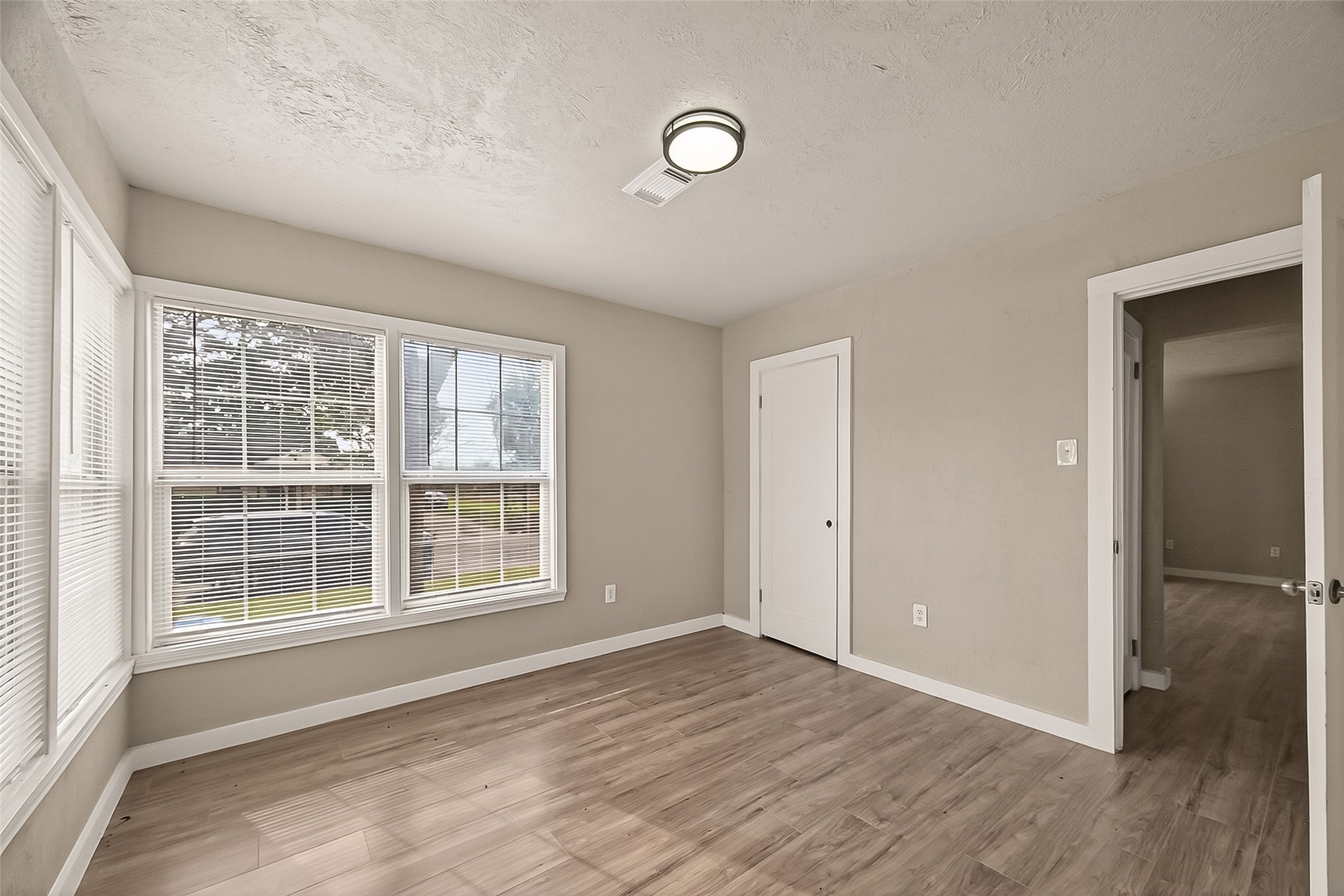 1221 Parkway Street Property Photo 22