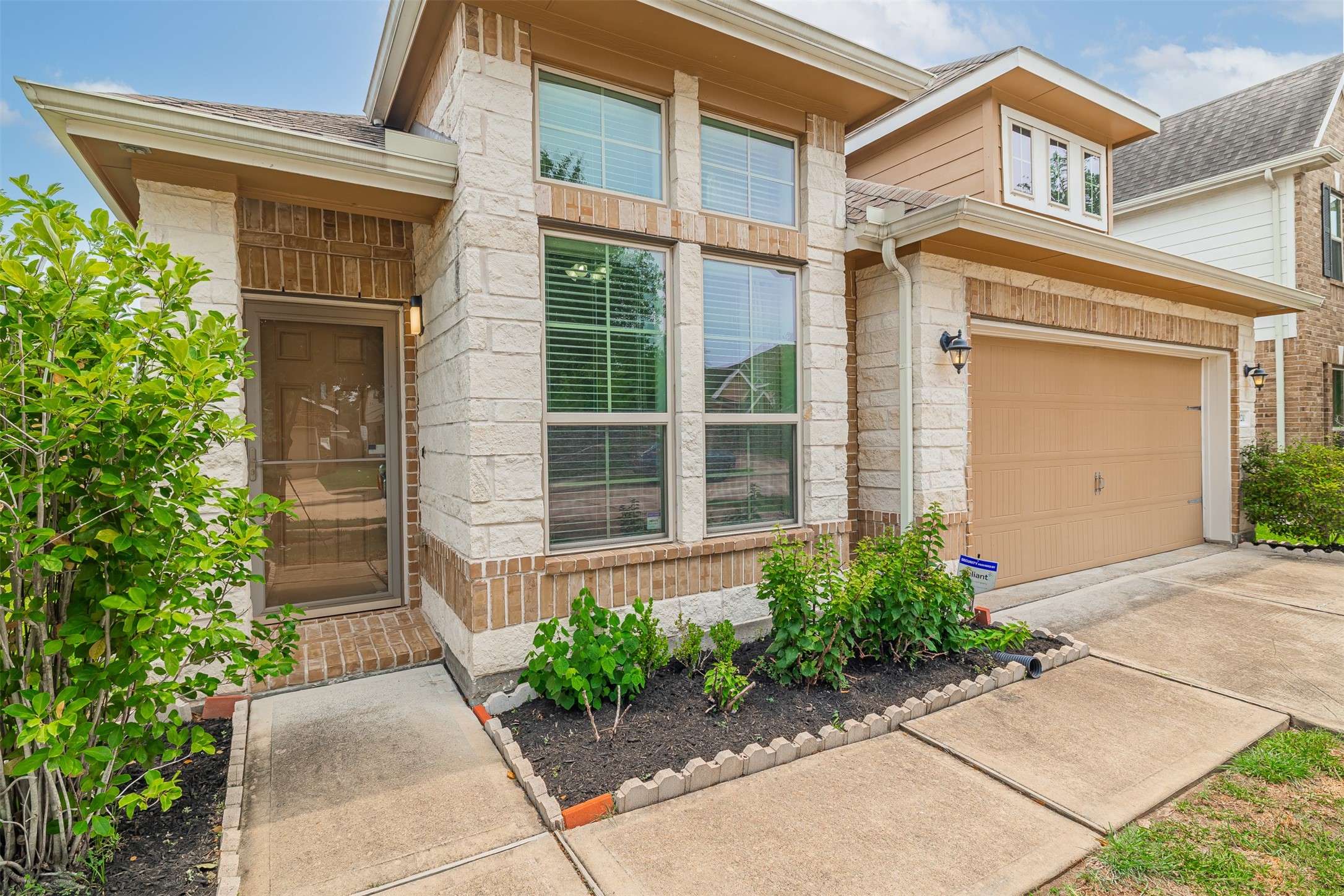 20210 Stonebridge Terrace Drive Property Photo 1