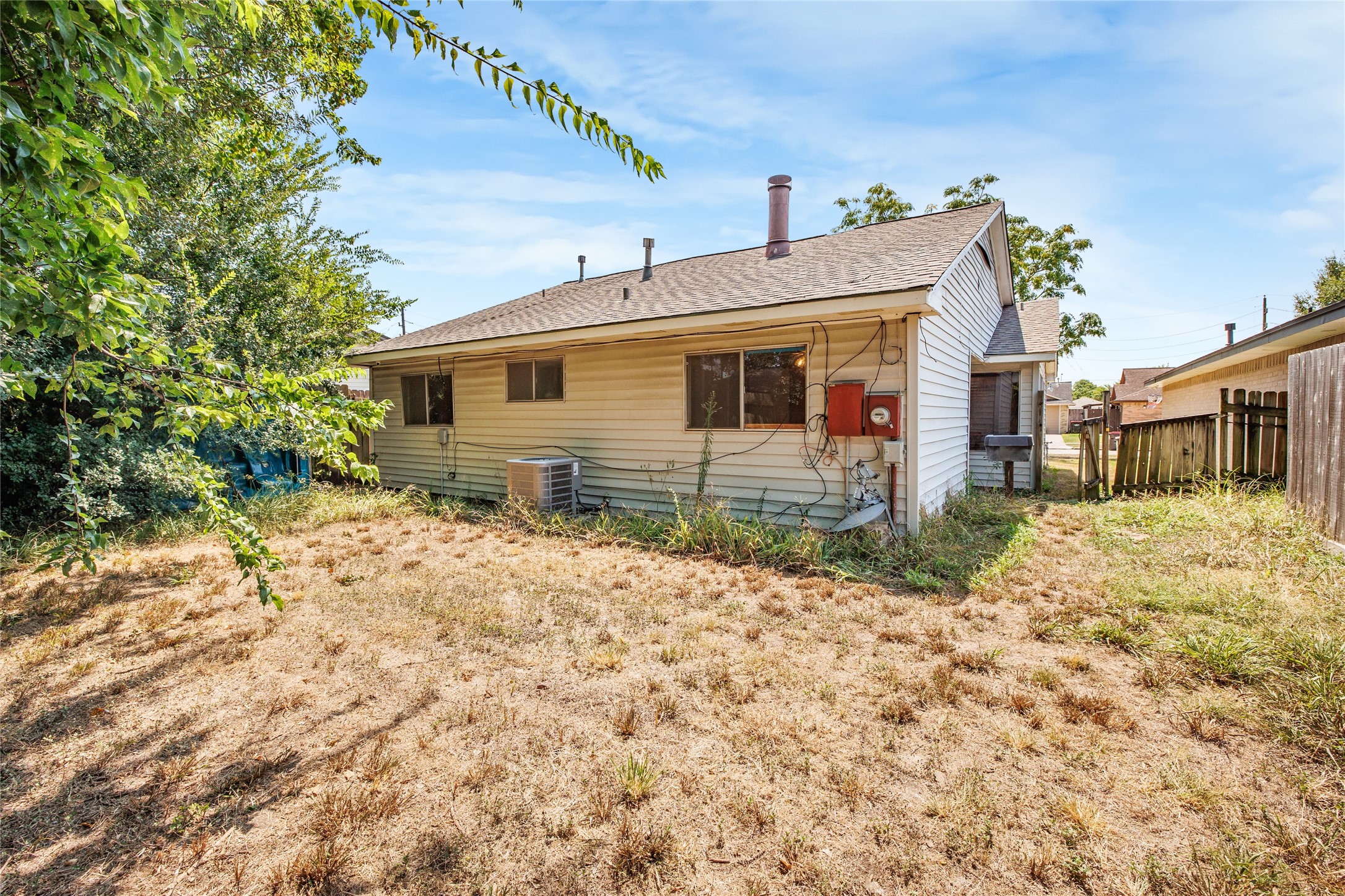 3646 Yorkingham Drive Property Photo 11