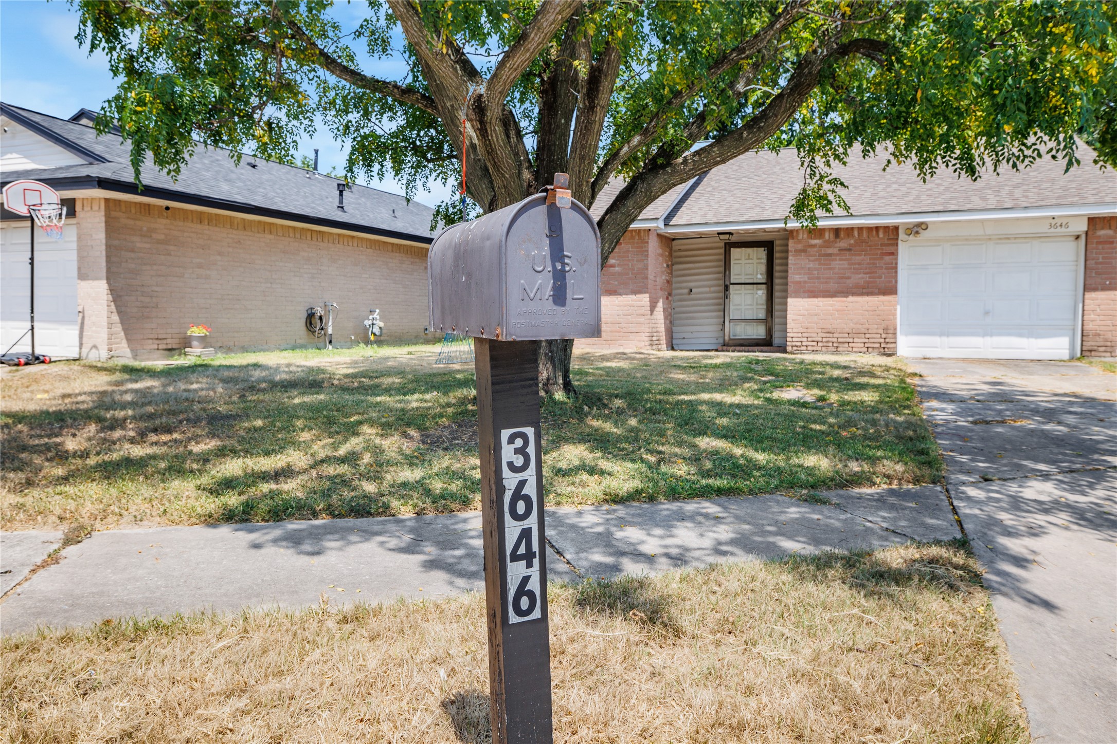 3646 Yorkingham Drive Property Photo 12