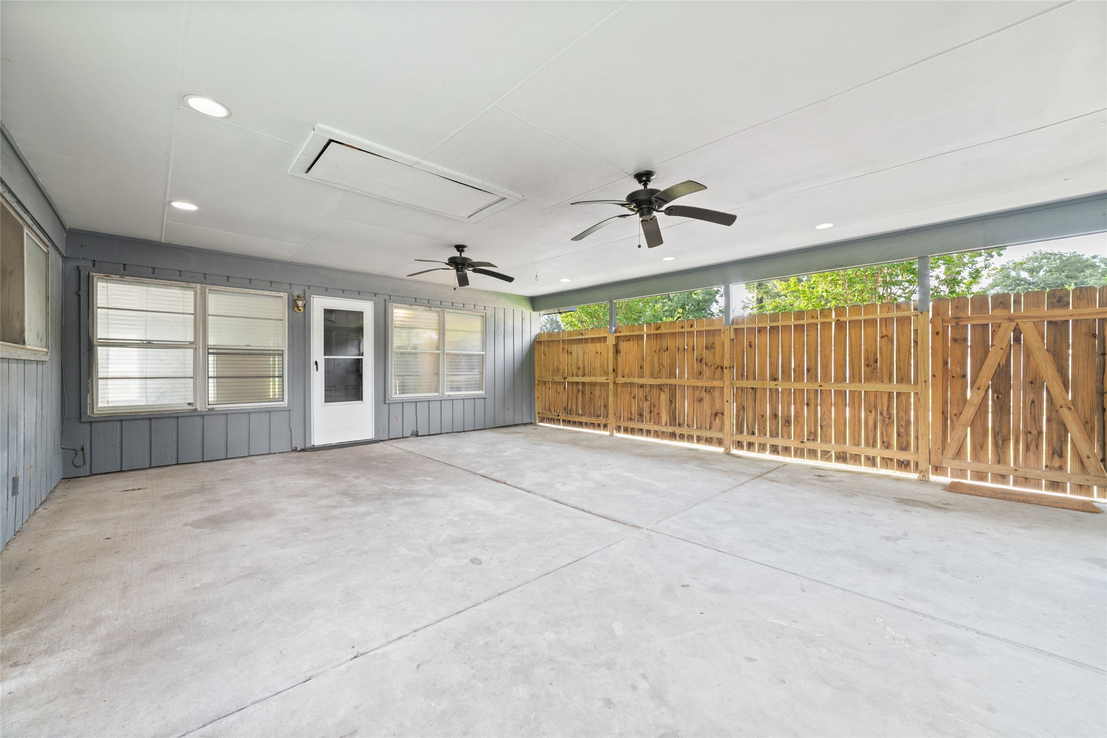 23303 Canyon Lake Drive Property Photo 6