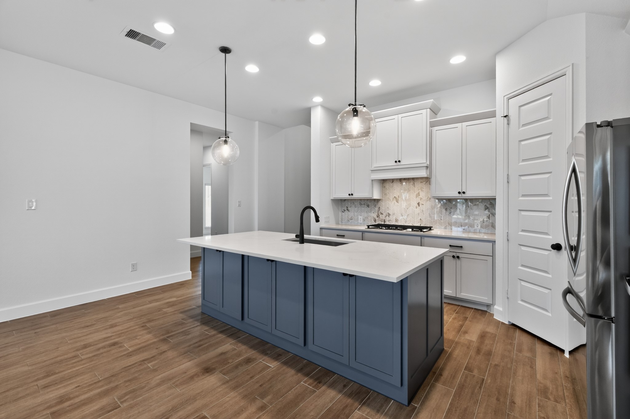 15951 Mahogany Mist Drive Property Photo 11