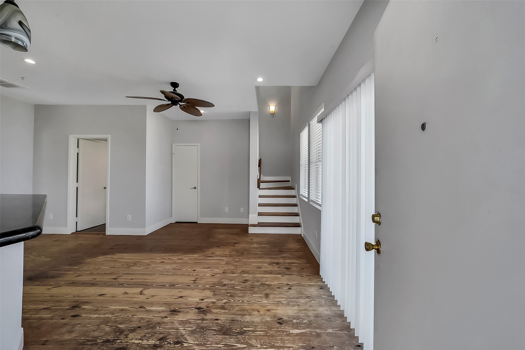 2507 Bay Oaks Harbor Drive Property Photo 8