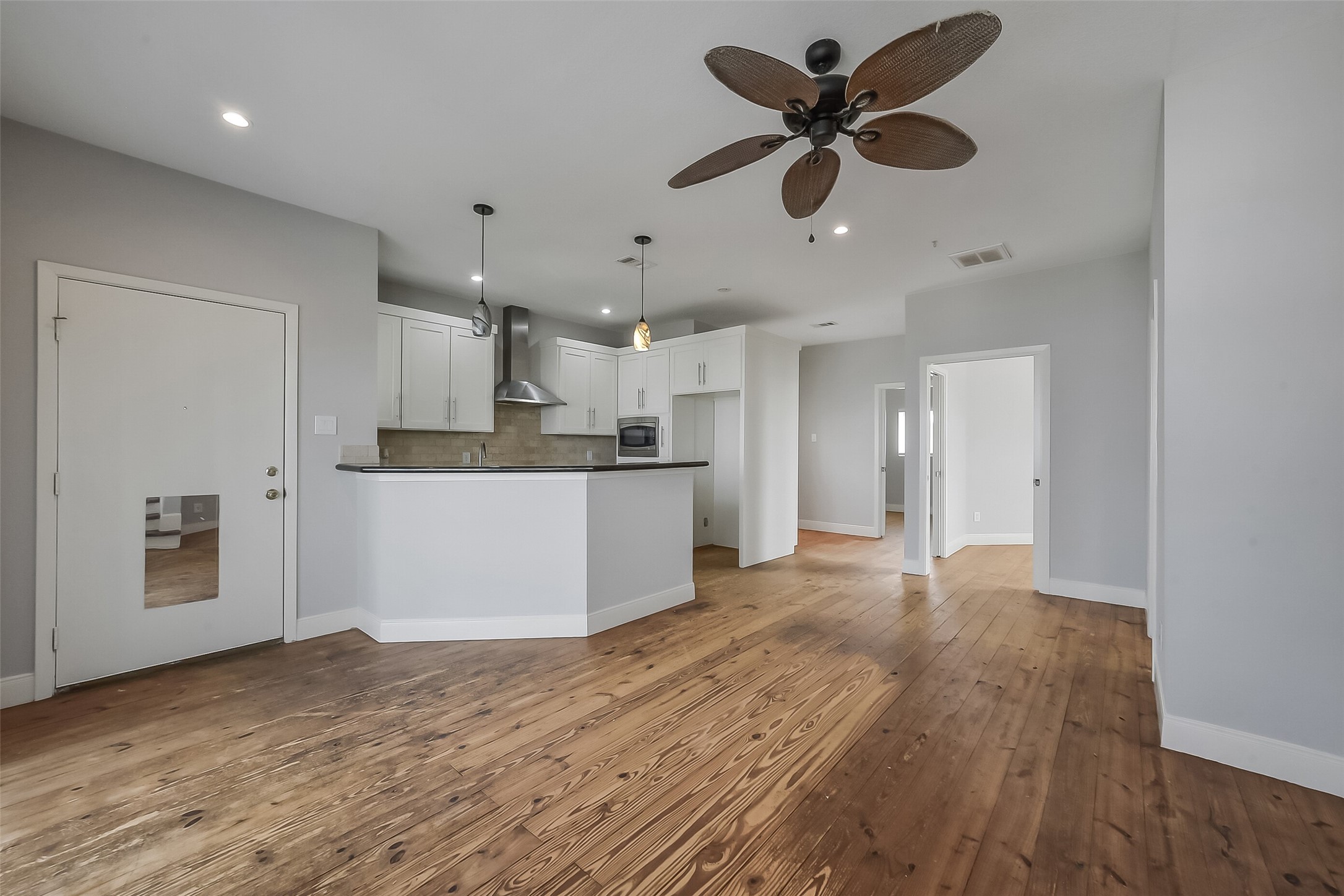 2507 Bay Oaks Harbor Drive Property Photo 10