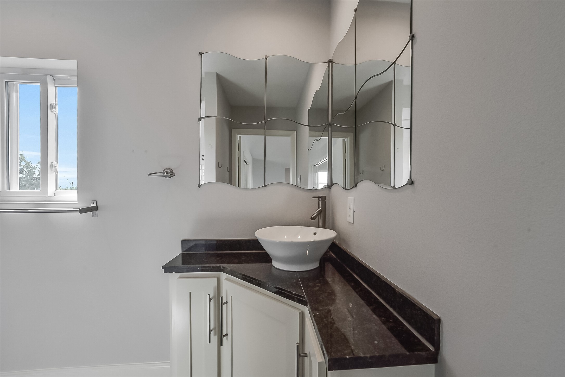 2507 Bay Oaks Harbor Drive Property Photo 25