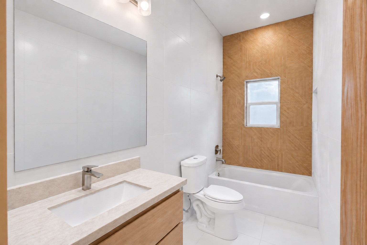 1521 Armada Drive Property Photo 14