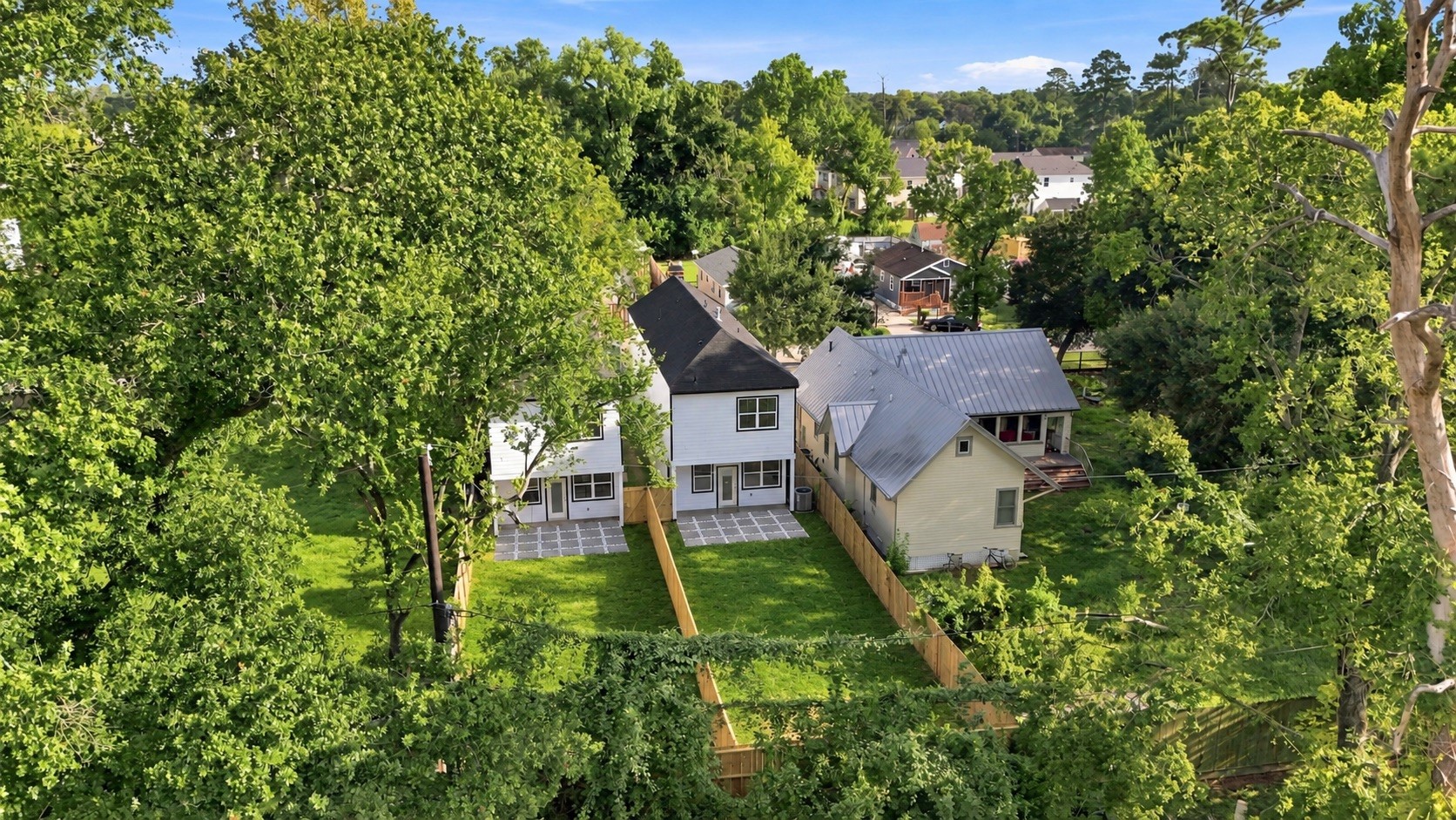 1521 Armada Drive Property Photo 23