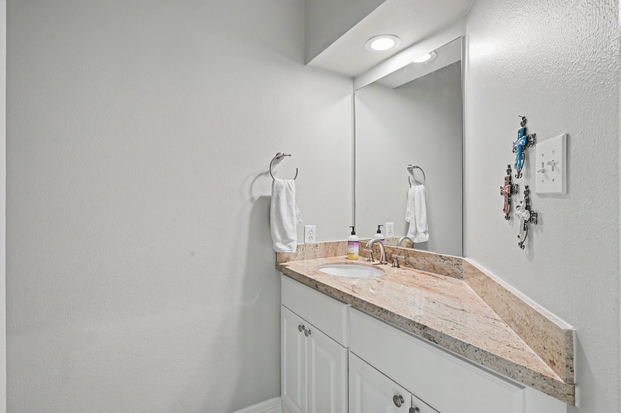 14938 Codys Run Property Photo 23