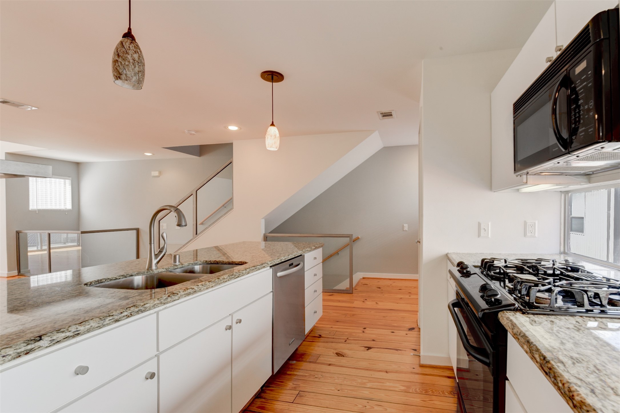 1211 Arthur Street Property Photo 13