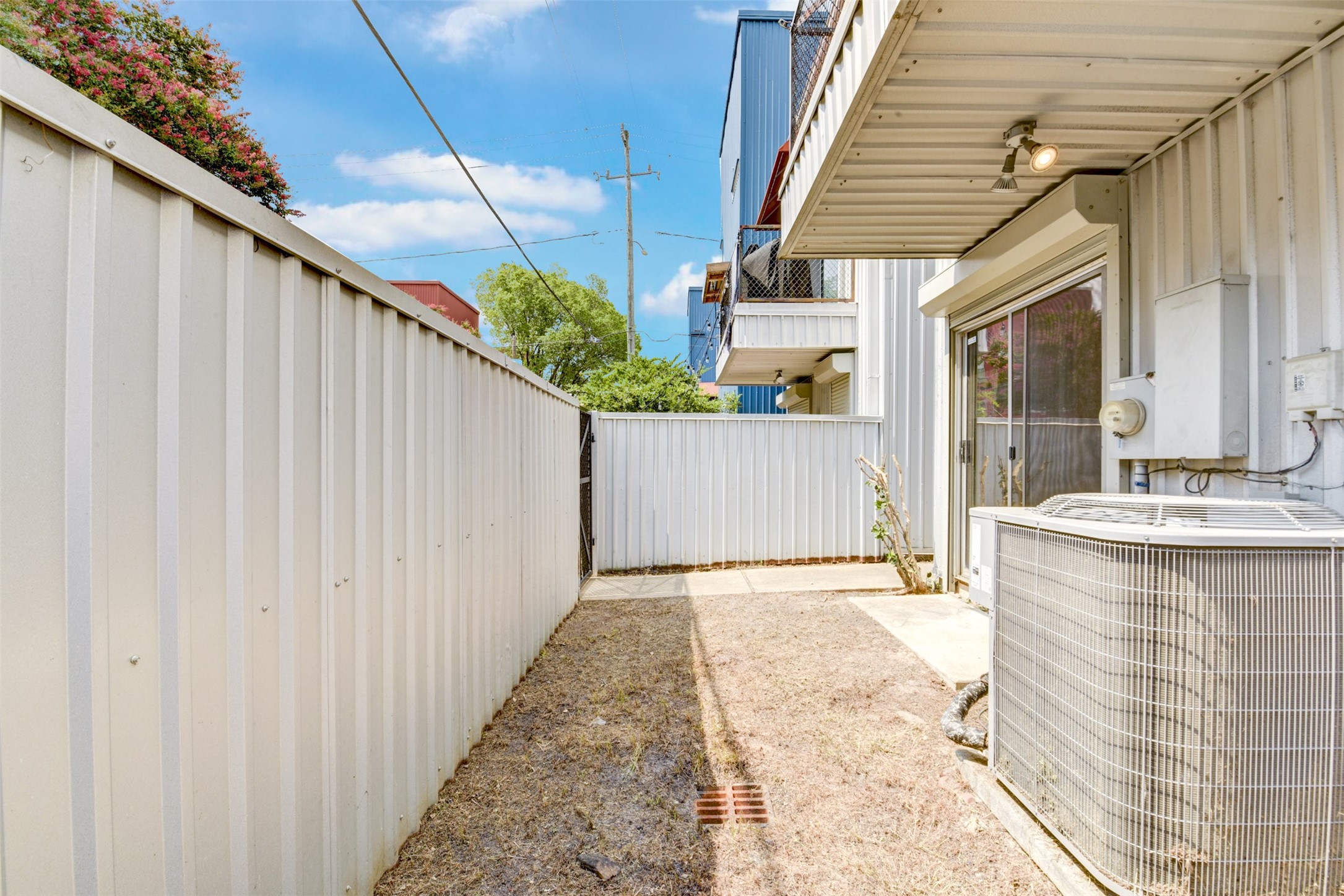 1211 Arthur Street Property Photo 24