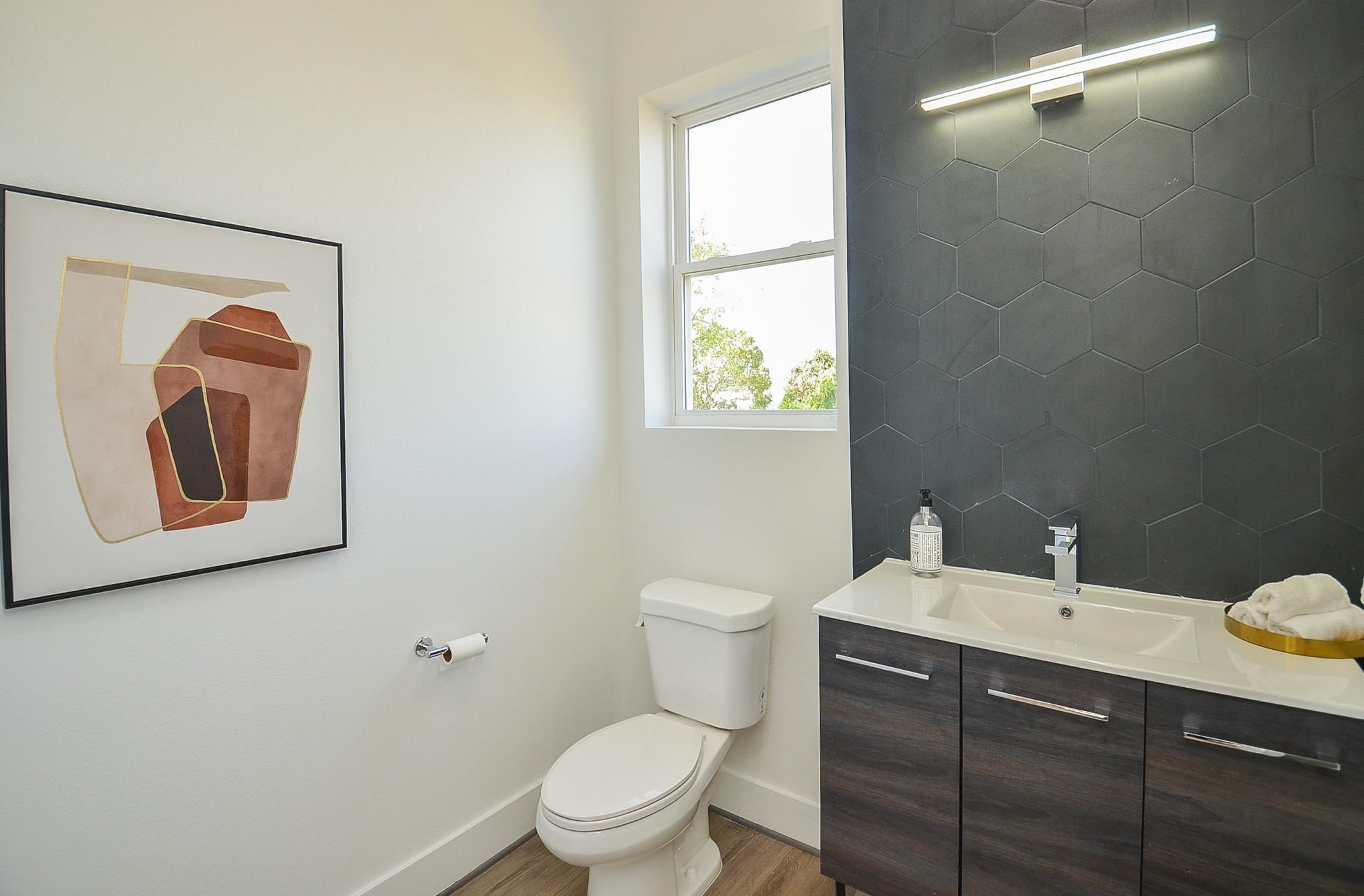 3312 Live Oak Street Property Photo 7
