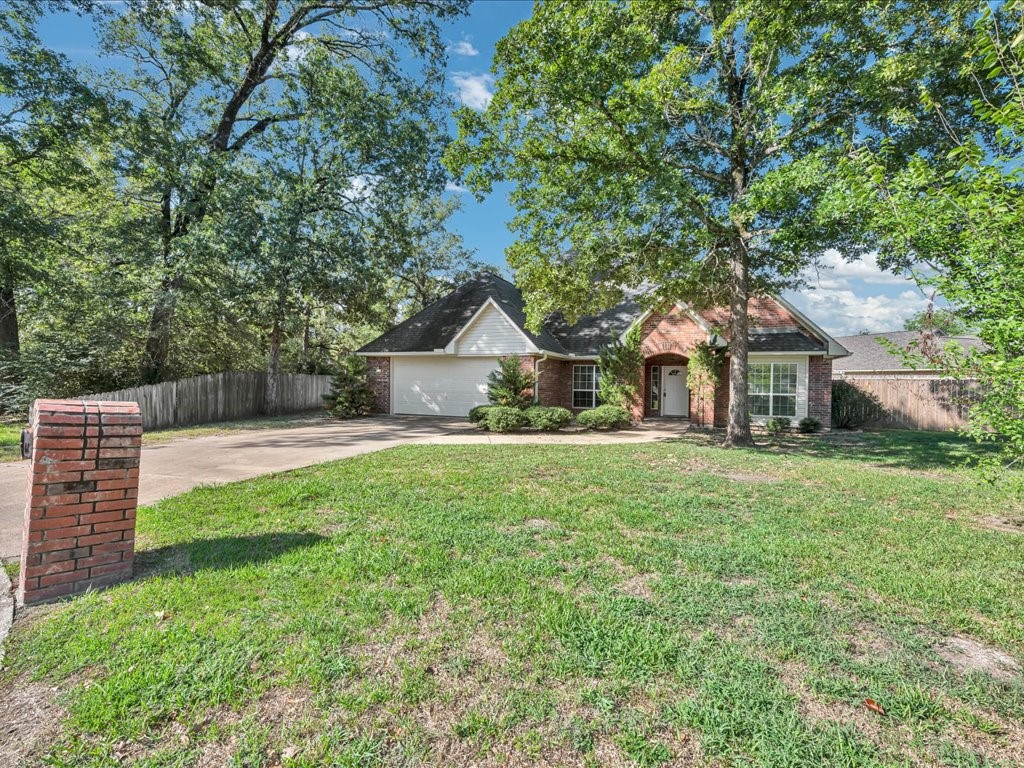 227 Remington Place Property Photo 4