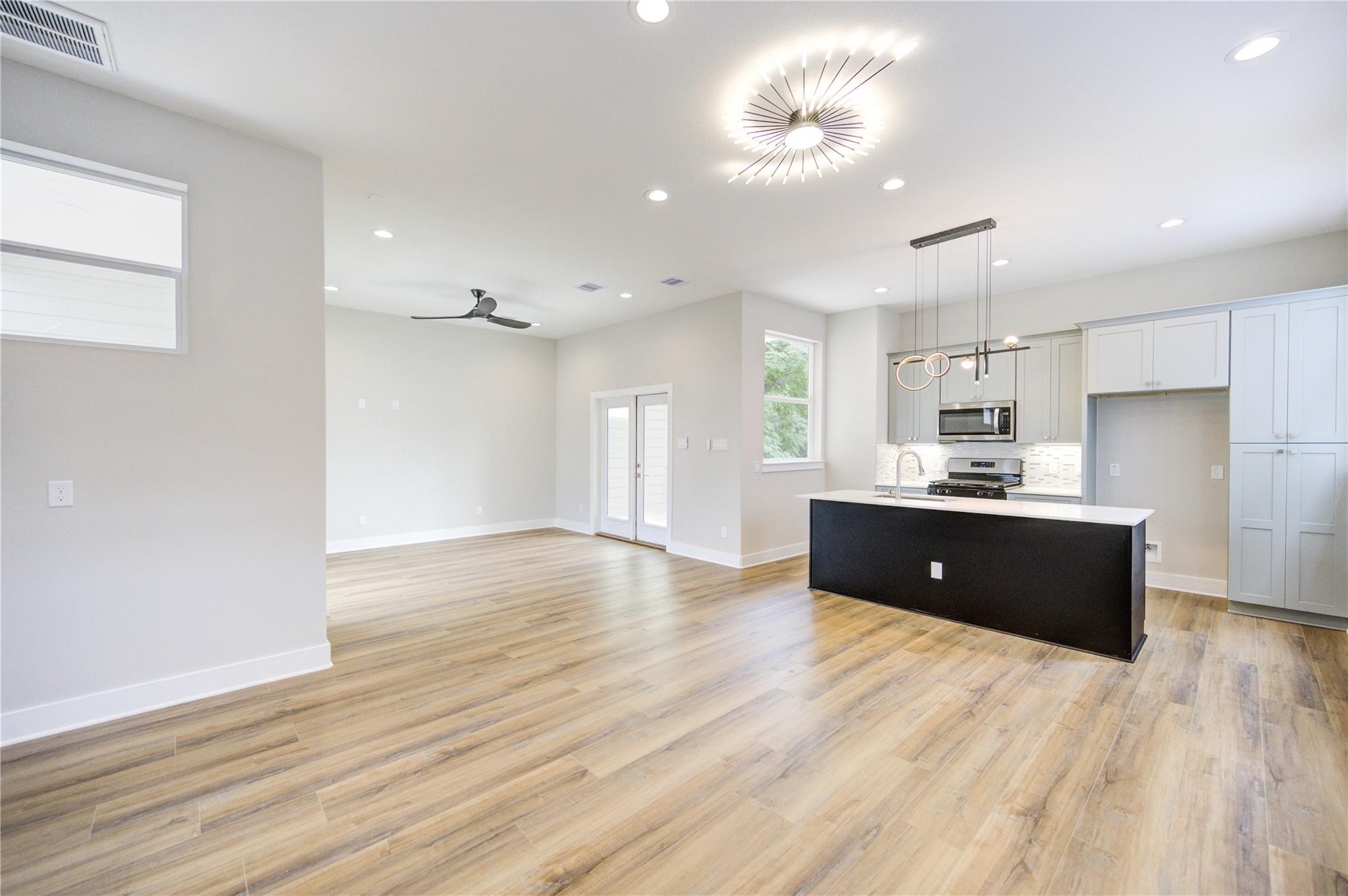 3404 Rawley Street Property Photo 3