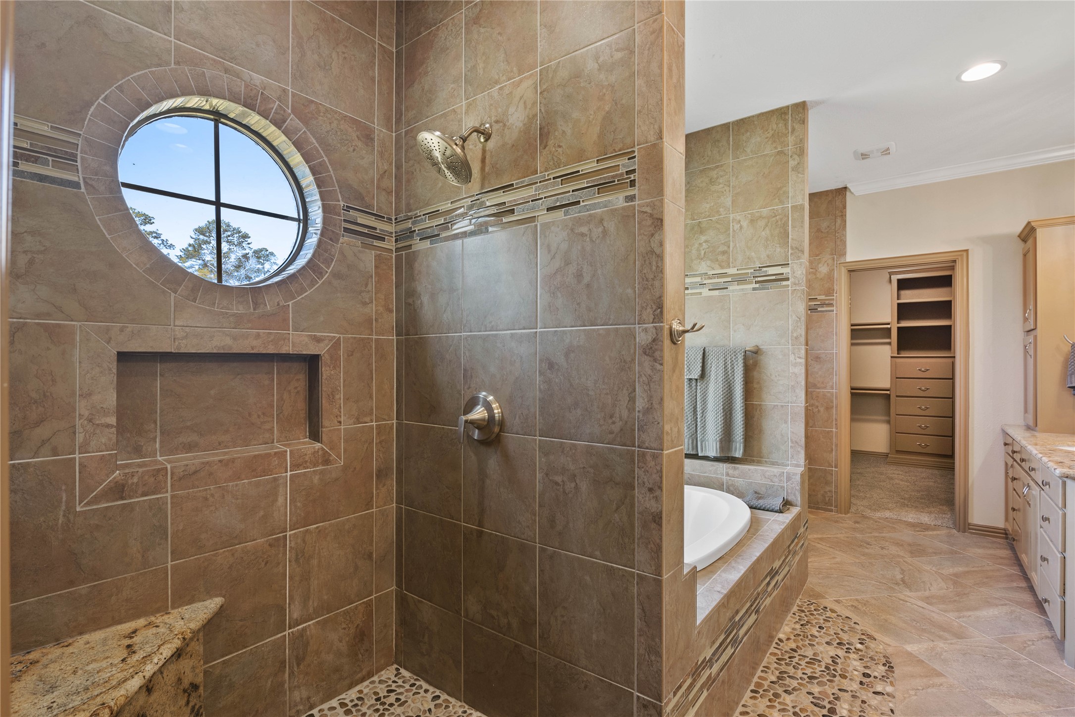 14742 Cypress Drive Property Photo 29