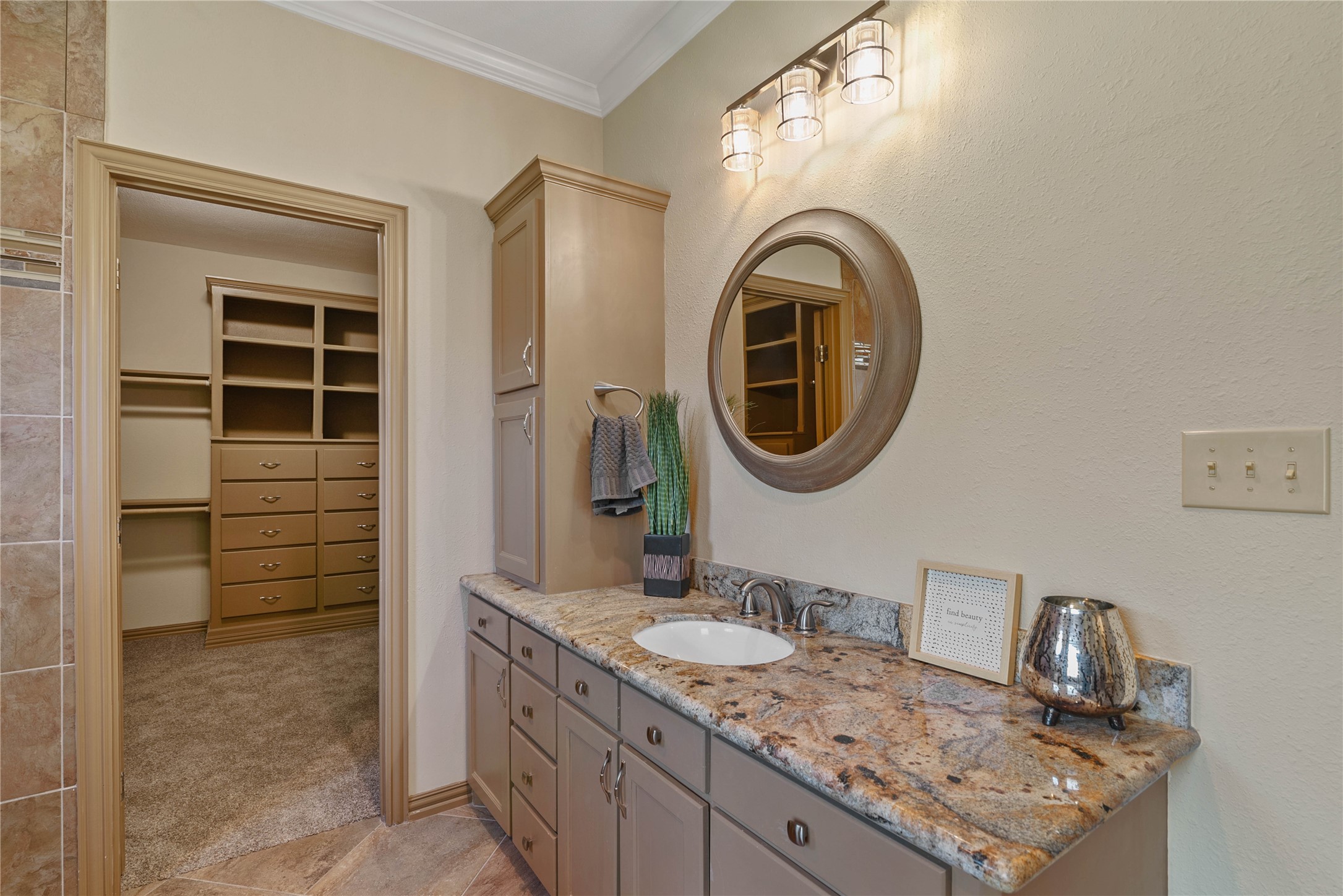 14742 Cypress Drive Property Photo 33
