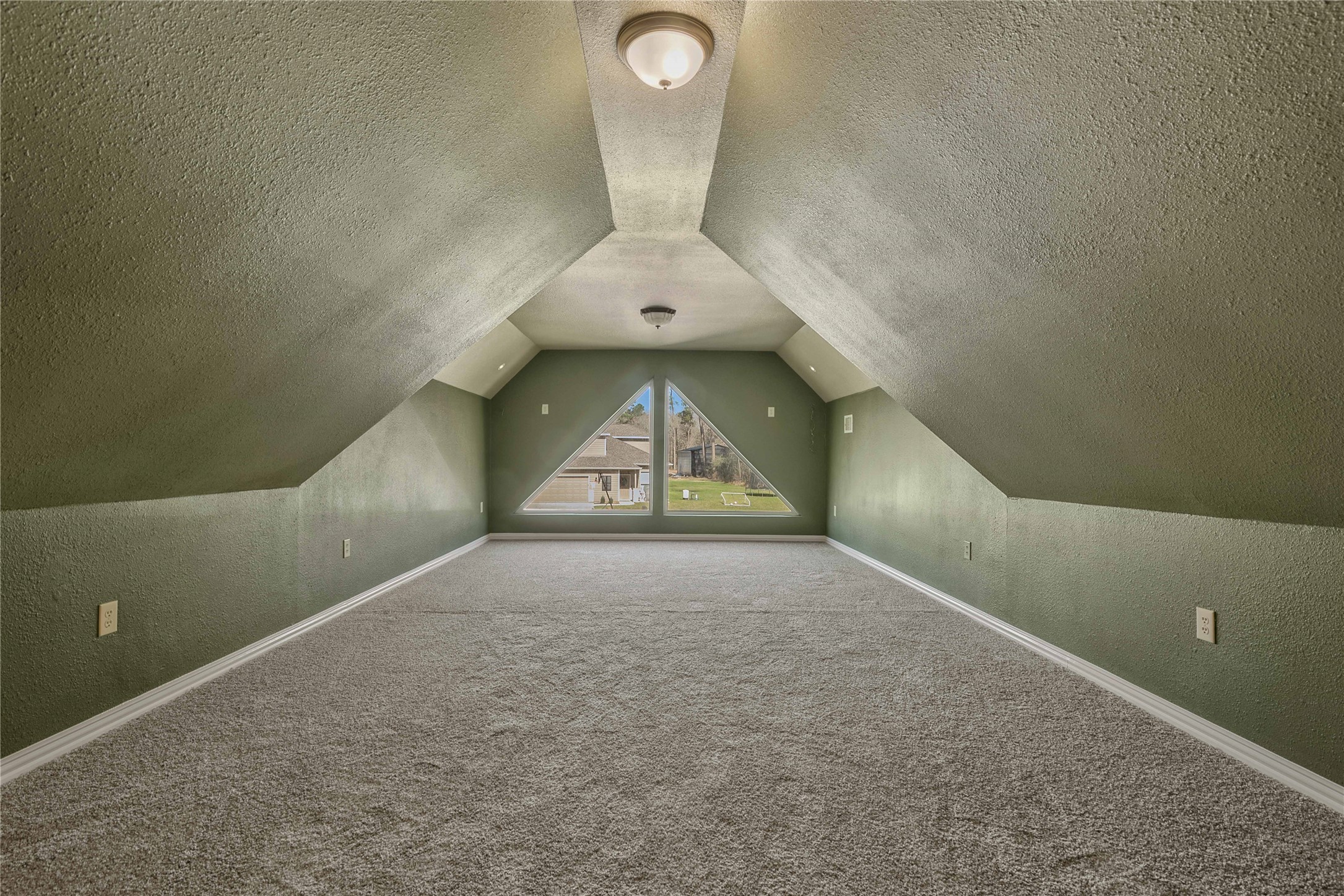 14742 Cypress Drive Property Photo 37