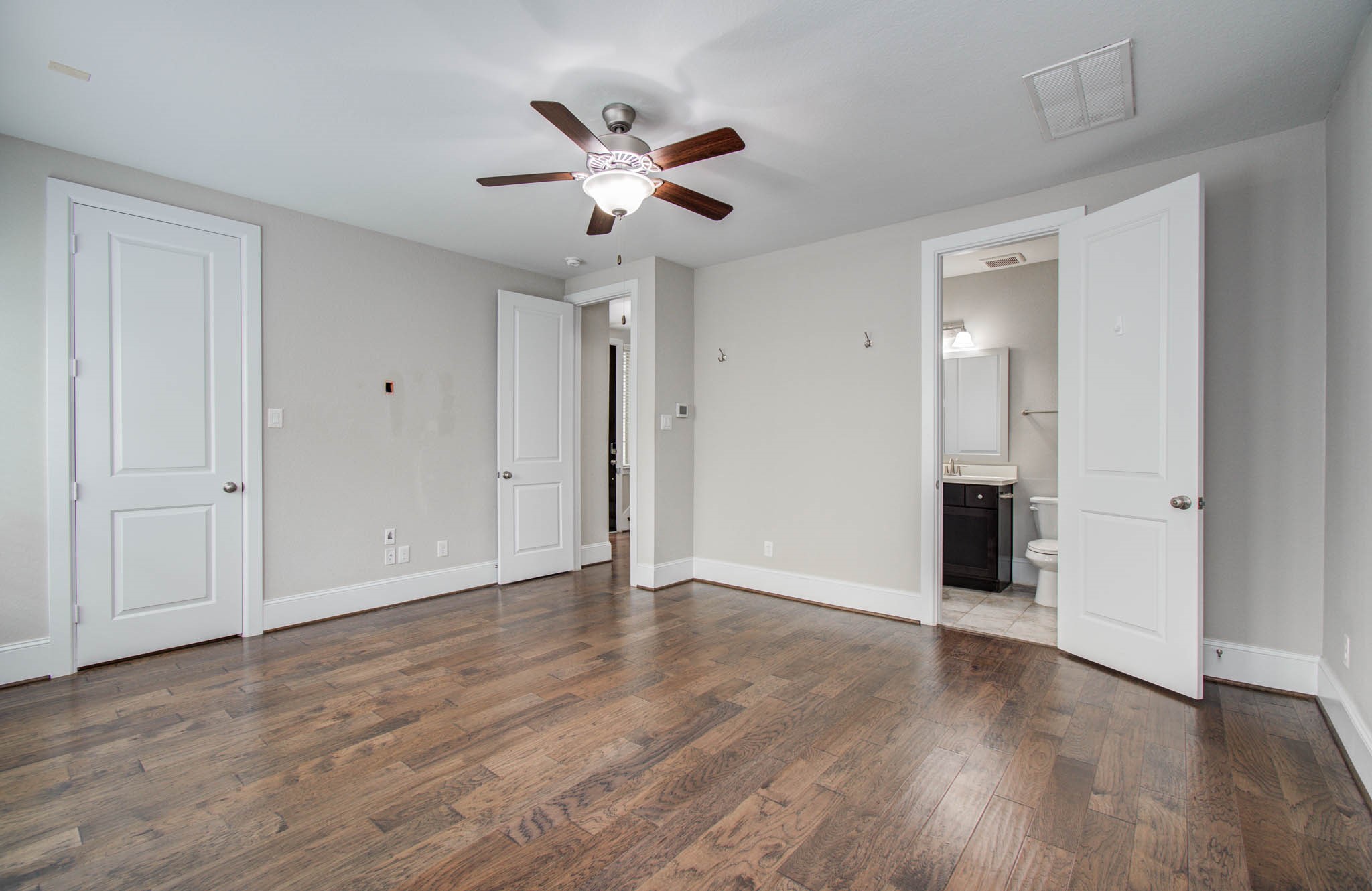 11023 Acorn Falls Drive Property Photo 8