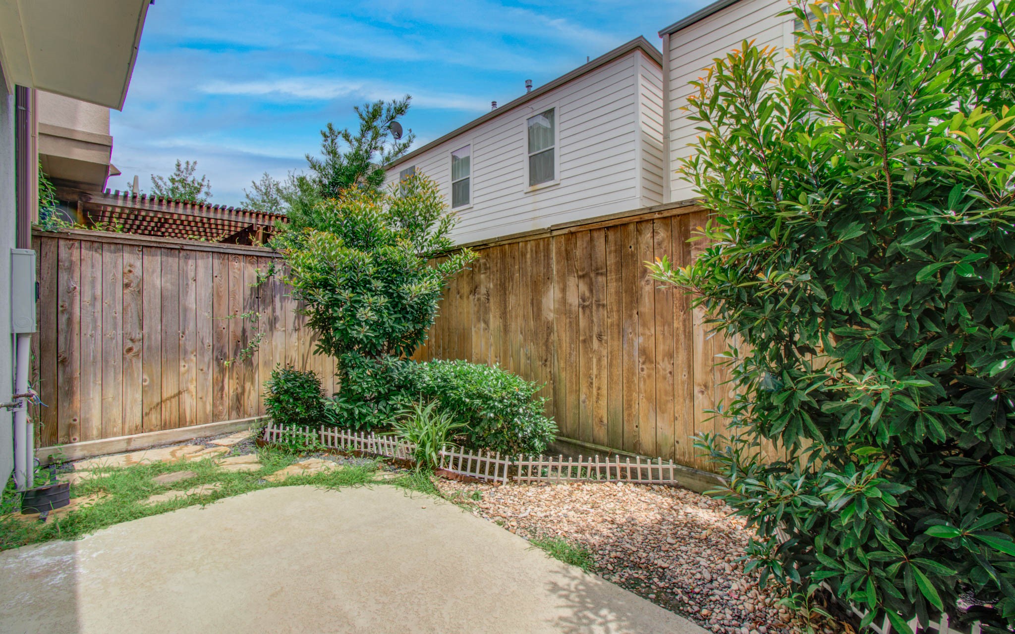 11023 Acorn Falls Drive Property Photo 28